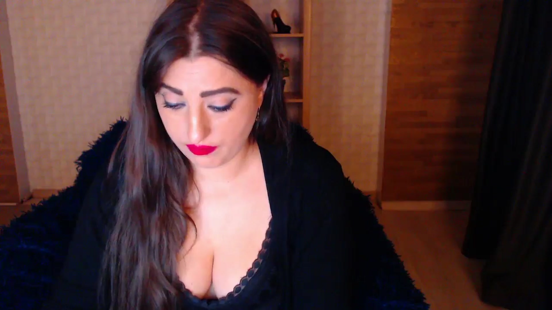 Gallery image thumbnail from HotRebbecca's myfreecams stream on, 05/14/2025, 24:01 image 14 of 20