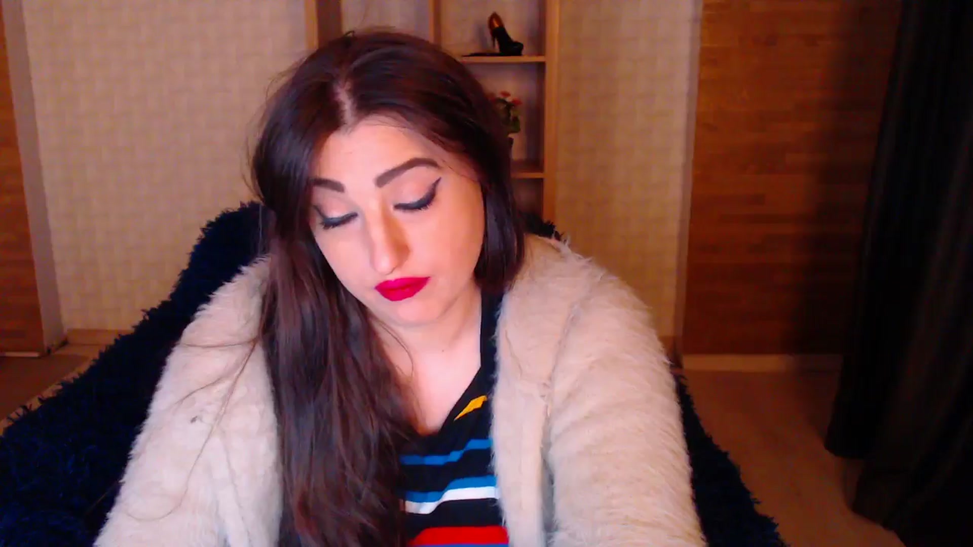 Gallery image thumbnail from HotRebbecca's myfreecams stream on, 05/16/2025, 02:01 image 2 of 20