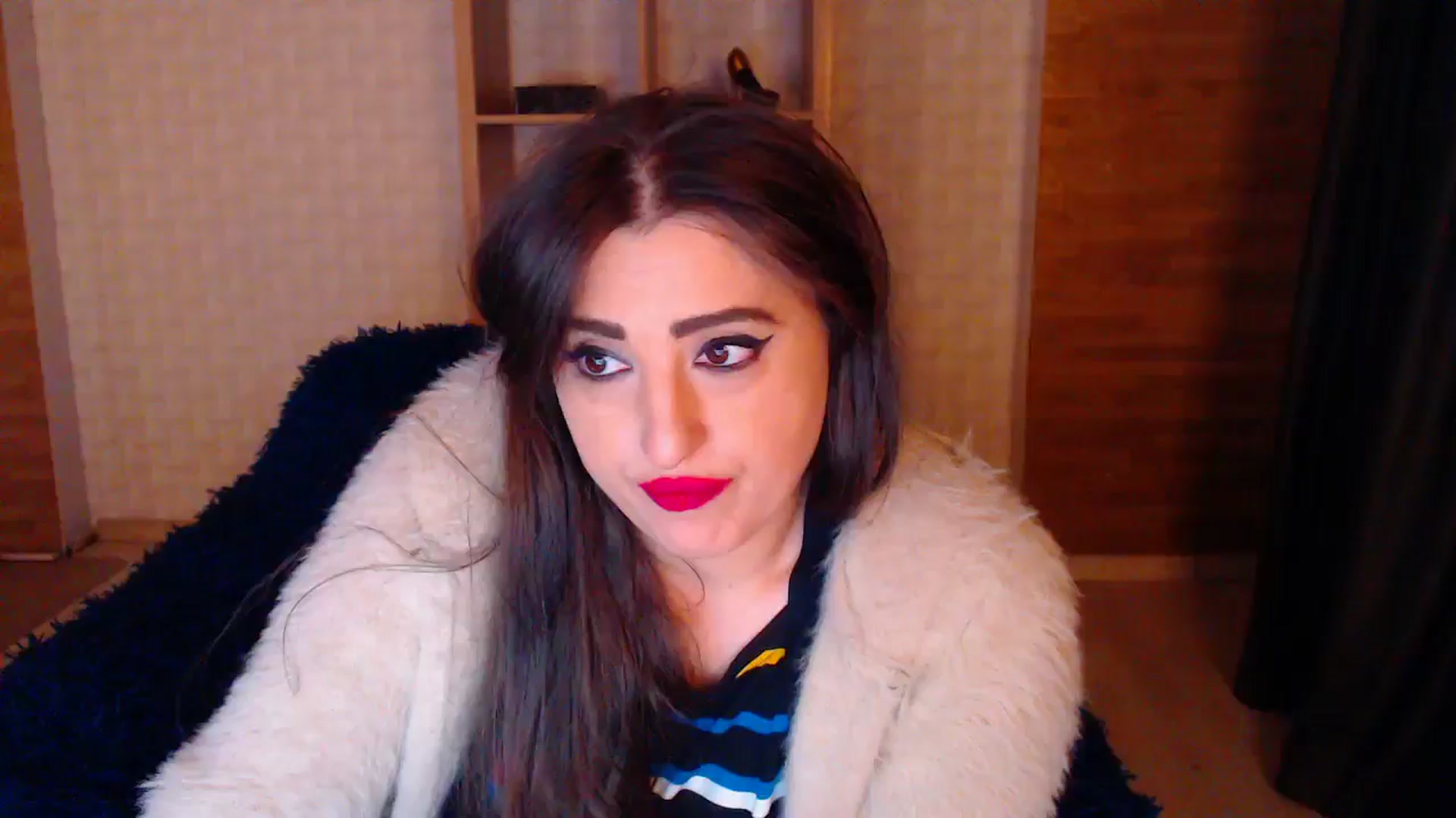 Gallery image thumbnail from HotRebbecca's myfreecams stream on, 05/16/2025, 02:01 image 1 of 20