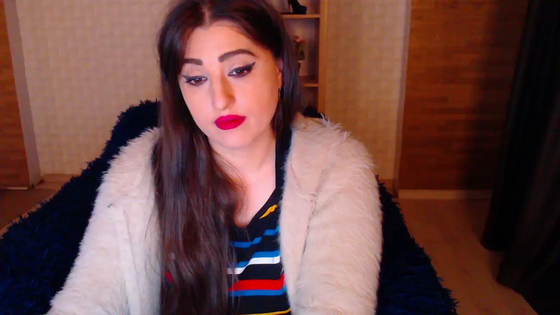 Gallery image thumbnail from HotRebbecca's myfreecams stream on, 05/16/2025, 02:01 image 12 of 20