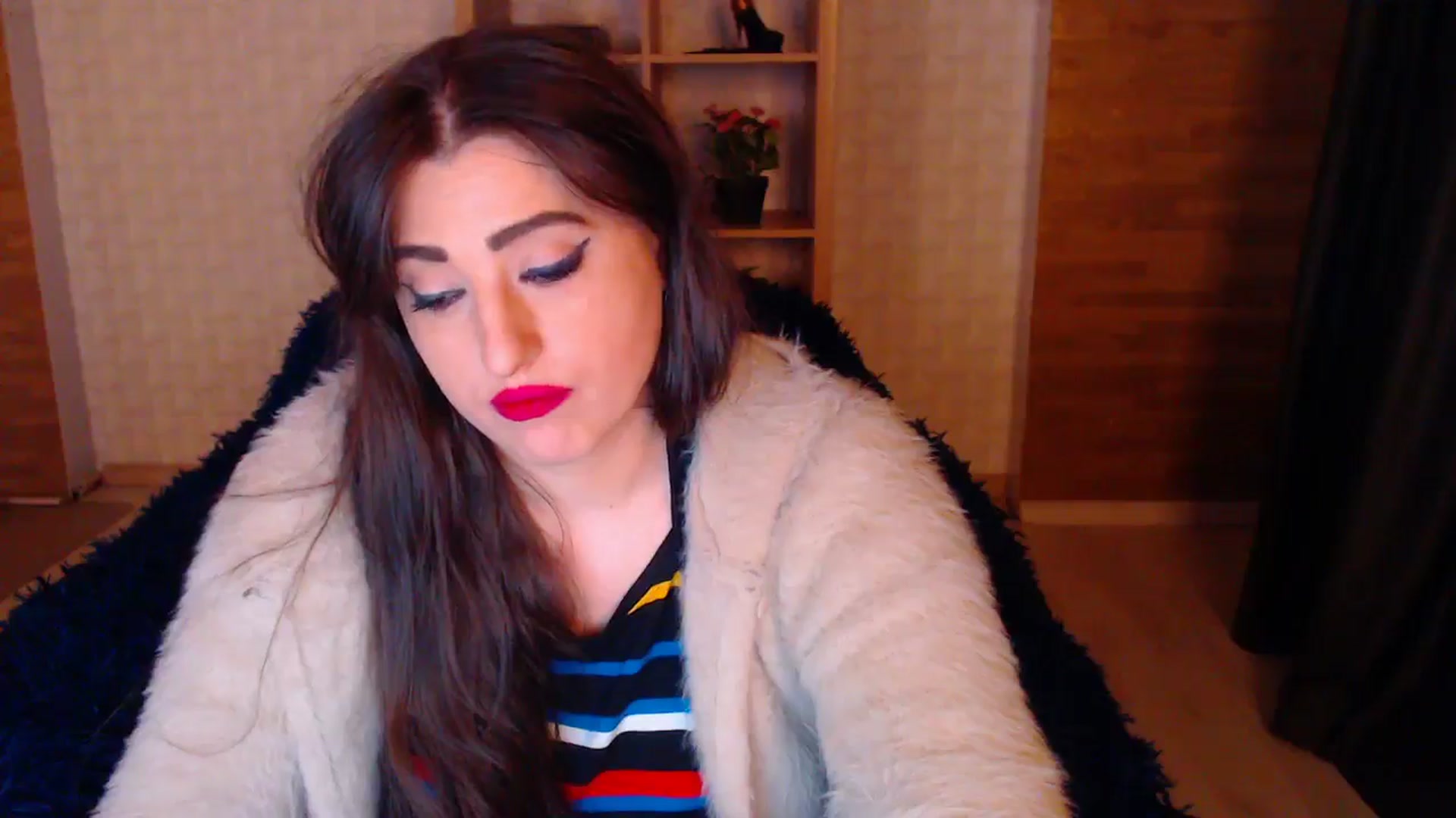 Gallery image thumbnail from HotRebbecca's myfreecams stream on, 05/16/2025, 02:01 image 3 of 20