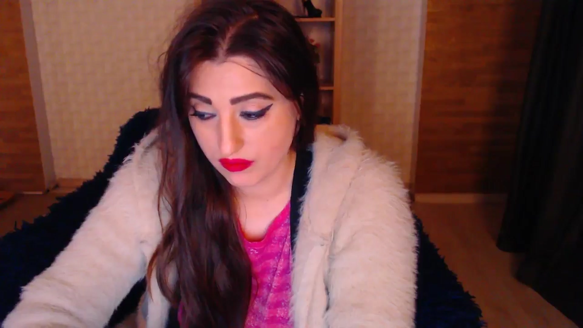 Gallery image thumbnail from HotRebbecca's myfreecams stream on, 05/17/2025, 24:18 image 17 of 20