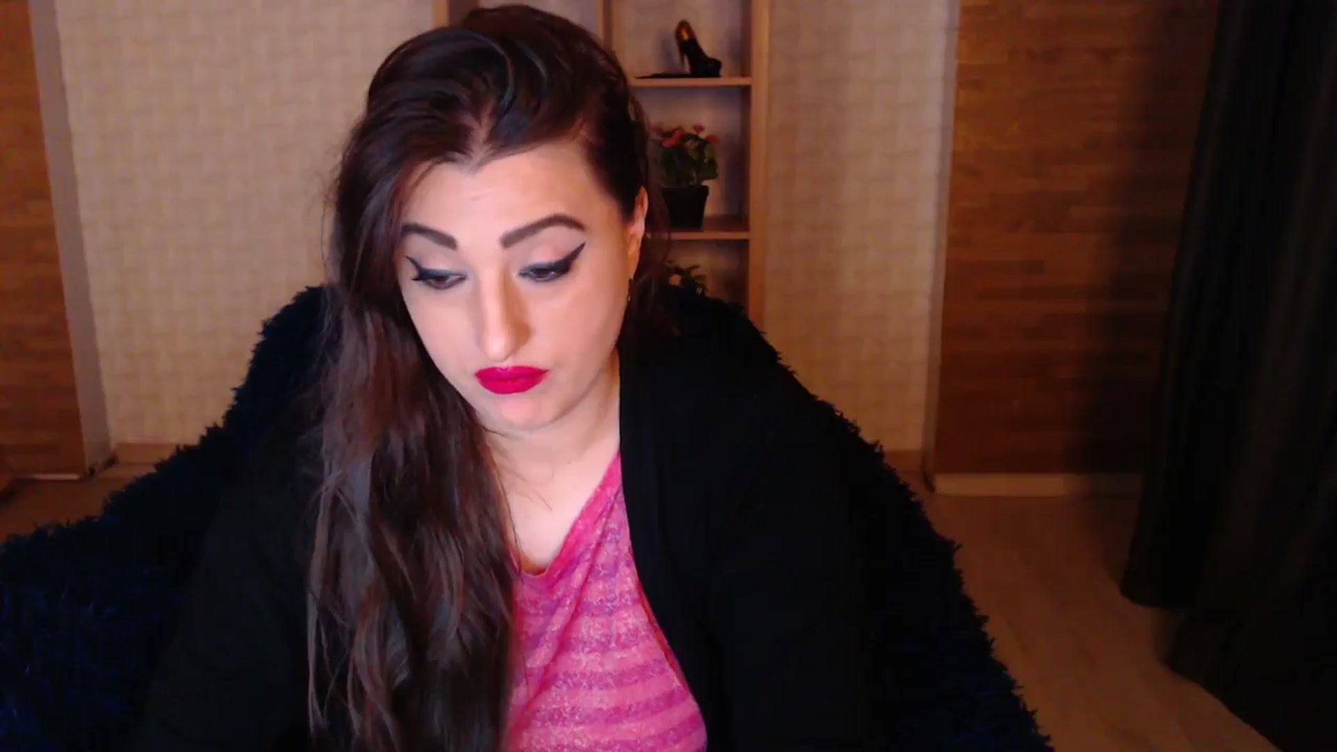 Gallery image thumbnail from HotRebbecca's myfreecams stream on, 05/17/2025, 24:18 image 8 of 20