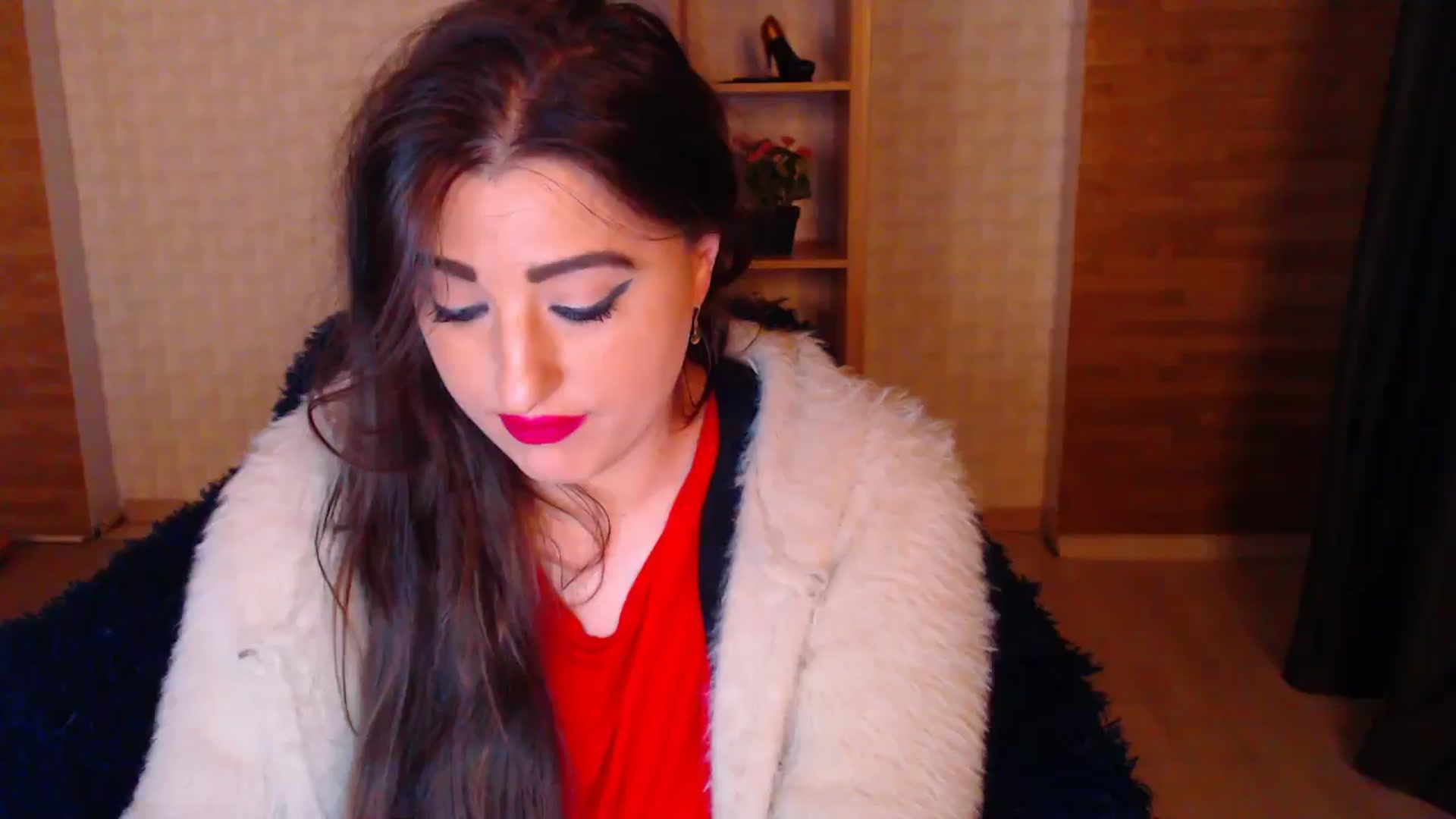 Gallery image thumbnail from HotRebbecca's myfreecams stream on, 05/18/2025, 01:31 image 1 of 20