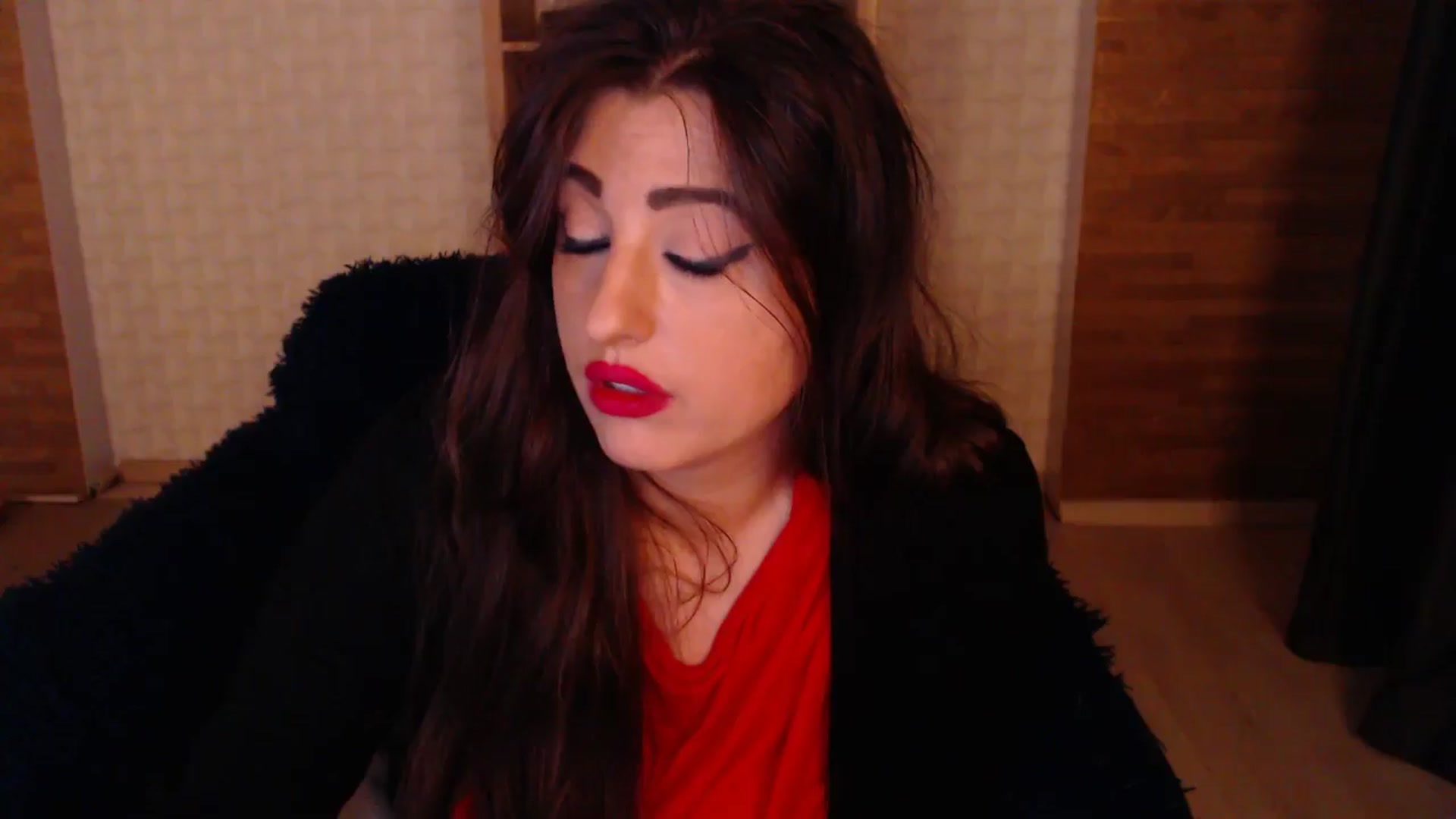 Gallery image thumbnail from HotRebbecca's myfreecams stream on, 05/18/2025, 01:31 image 9 of 20