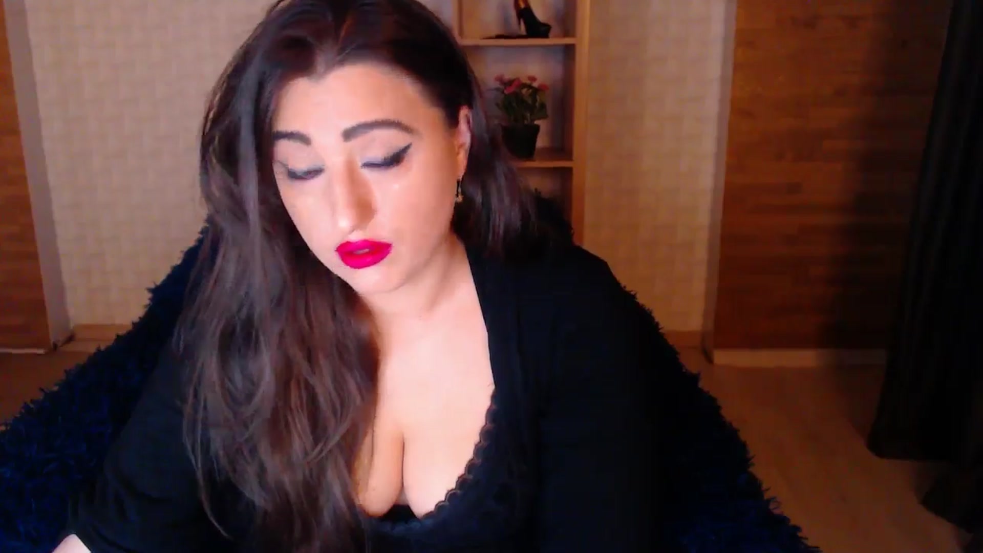 Gallery image thumbnail from HotRebbecca's myfreecams stream on, 05/18/2025, 20:31 image 16 of 20