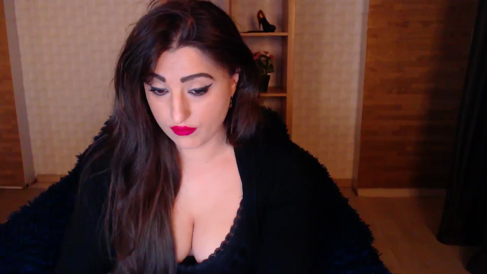Gallery image thumbnail from HotRebbecca's myfreecams stream on, 05/18/2025, 21:19 image 18 of 20