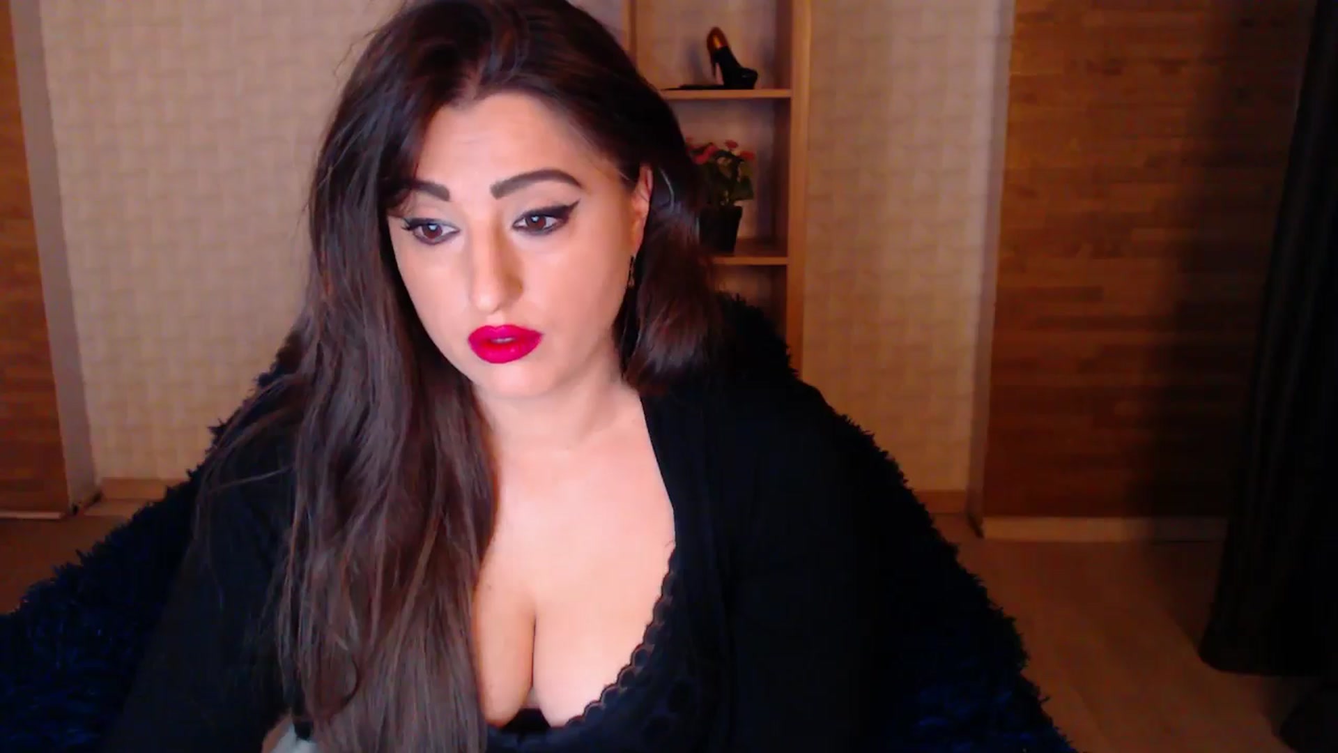 Gallery image thumbnail from HotRebbecca's myfreecams stream on, 05/18/2025, 21:19 image 15 of 20
