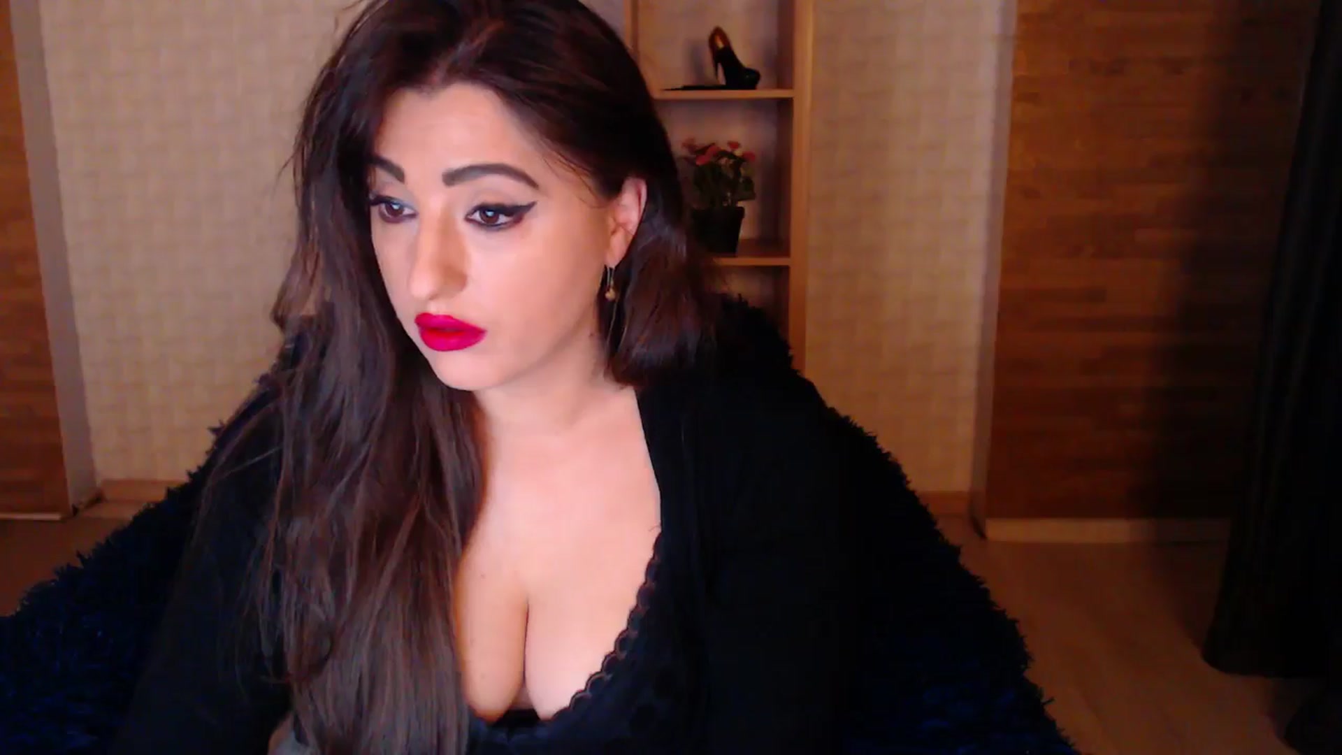 Gallery image thumbnail from HotRebbecca's myfreecams stream on, 05/18/2025, 21:19 image 11 of 20