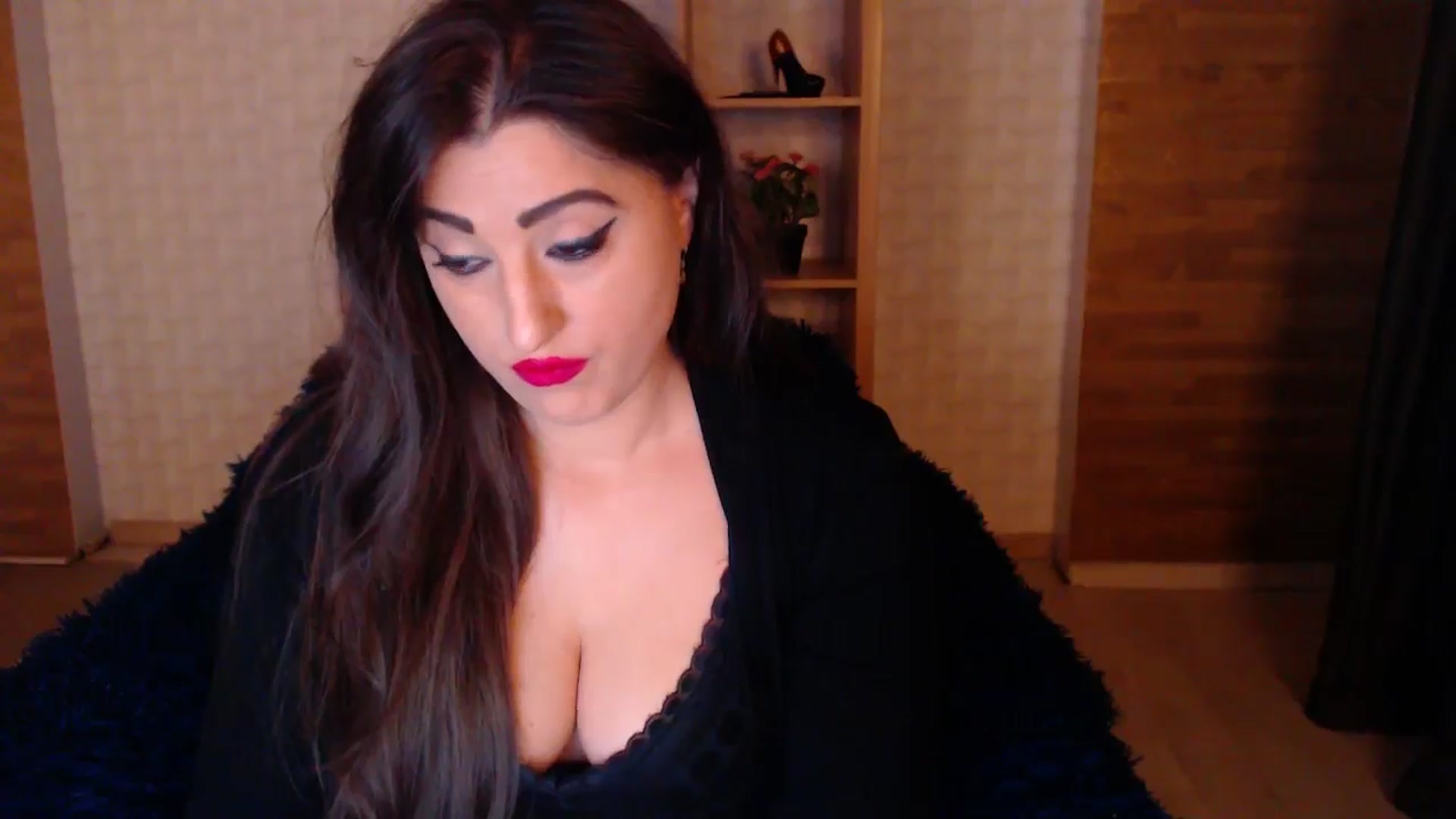 Gallery image thumbnail from HotRebbecca's myfreecams stream on, 05/18/2025, 21:19 image 4 of 20