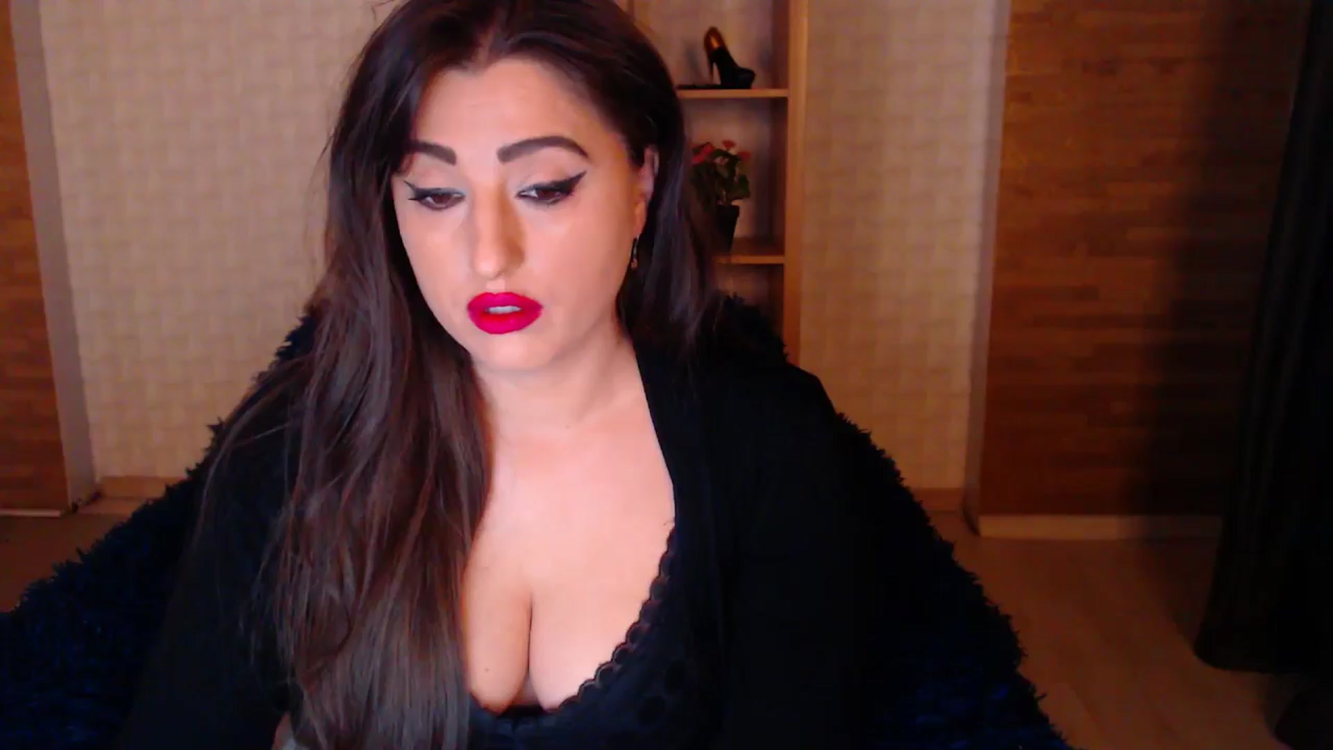 Gallery image thumbnail from HotRebbecca's myfreecams stream on, 05/18/2025, 21:19 image 2 of 20