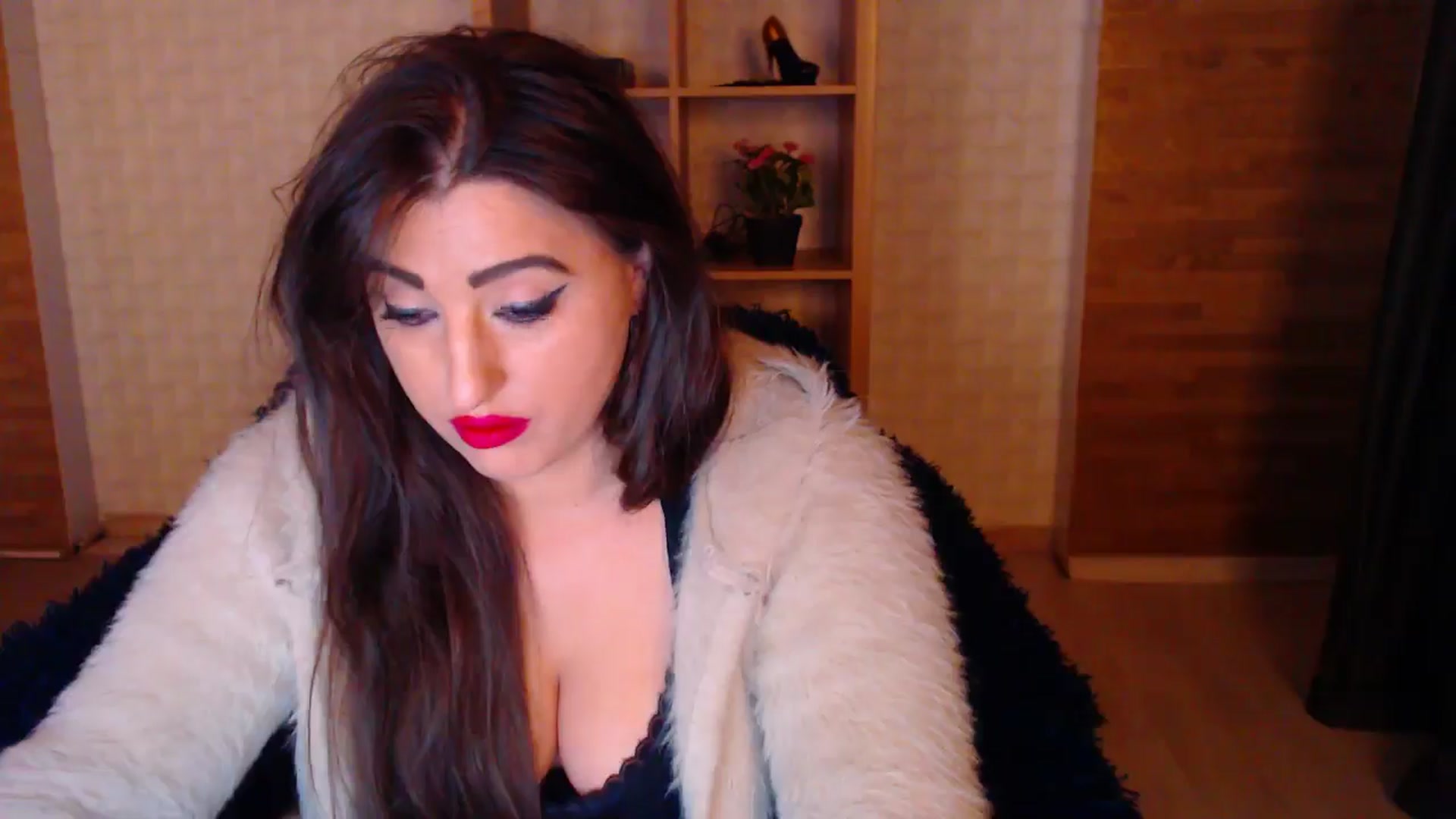 Gallery image thumbnail from HotRebbecca's myfreecams stream on, 05/18/2025, 22:59 image 16 of 20