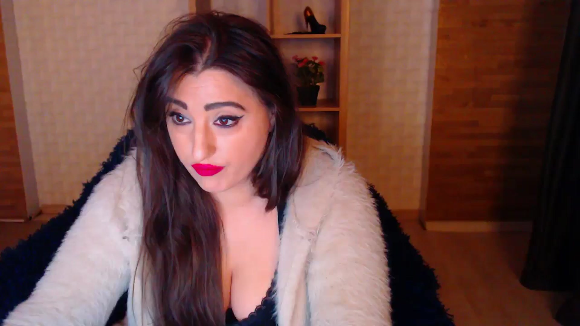 Gallery image thumbnail from HotRebbecca's myfreecams stream on, 05/18/2025, 22:59 image 17 of 20