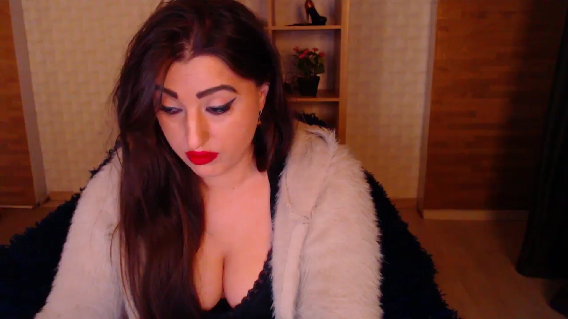 Gallery image thumbnail from HotRebbecca's myfreecams stream on, 05/18/2025, 22:59 image 6 of 20