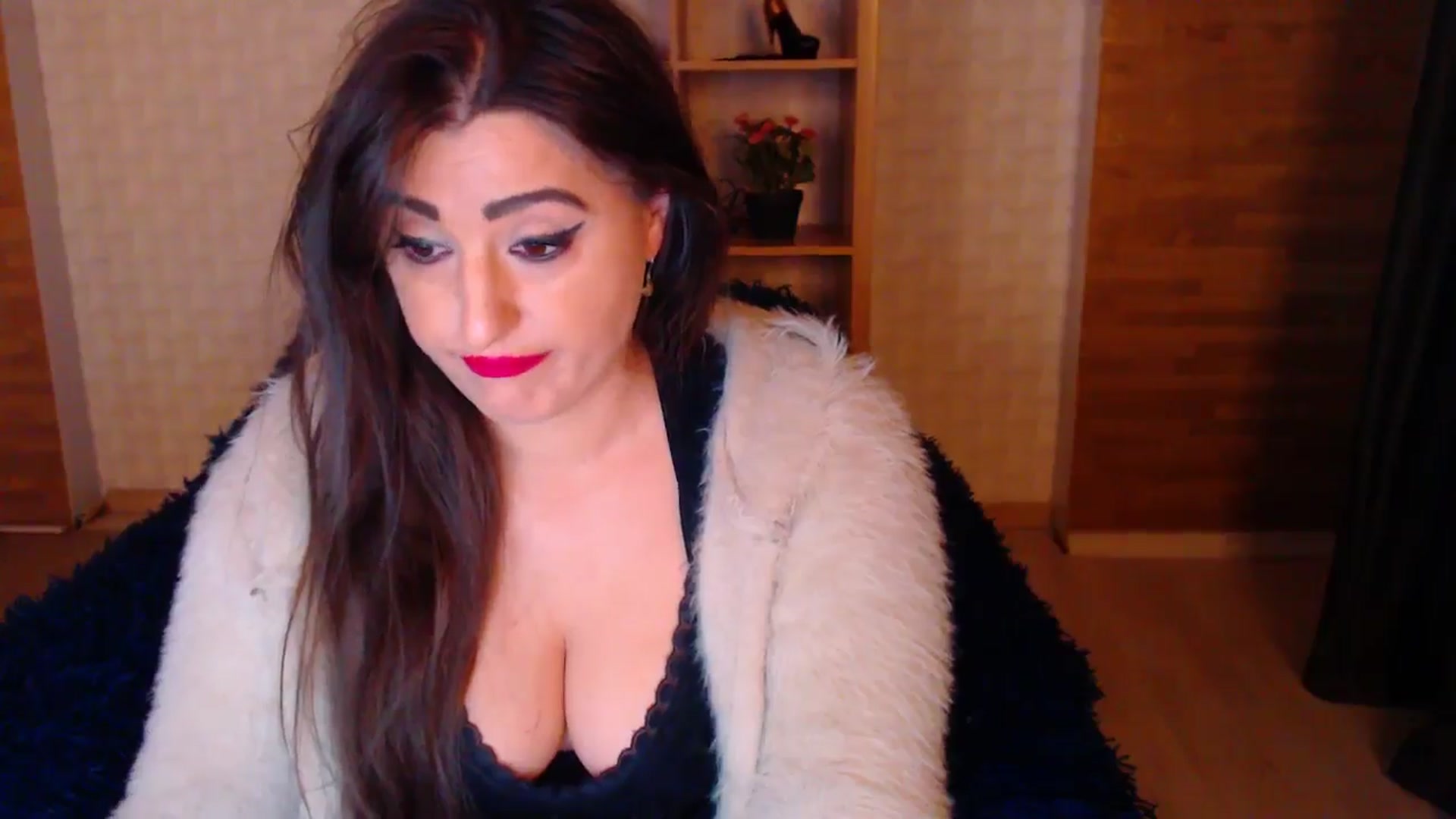 Gallery image thumbnail from HotRebbecca's myfreecams stream on, 05/18/2025, 22:59 image 19 of 20