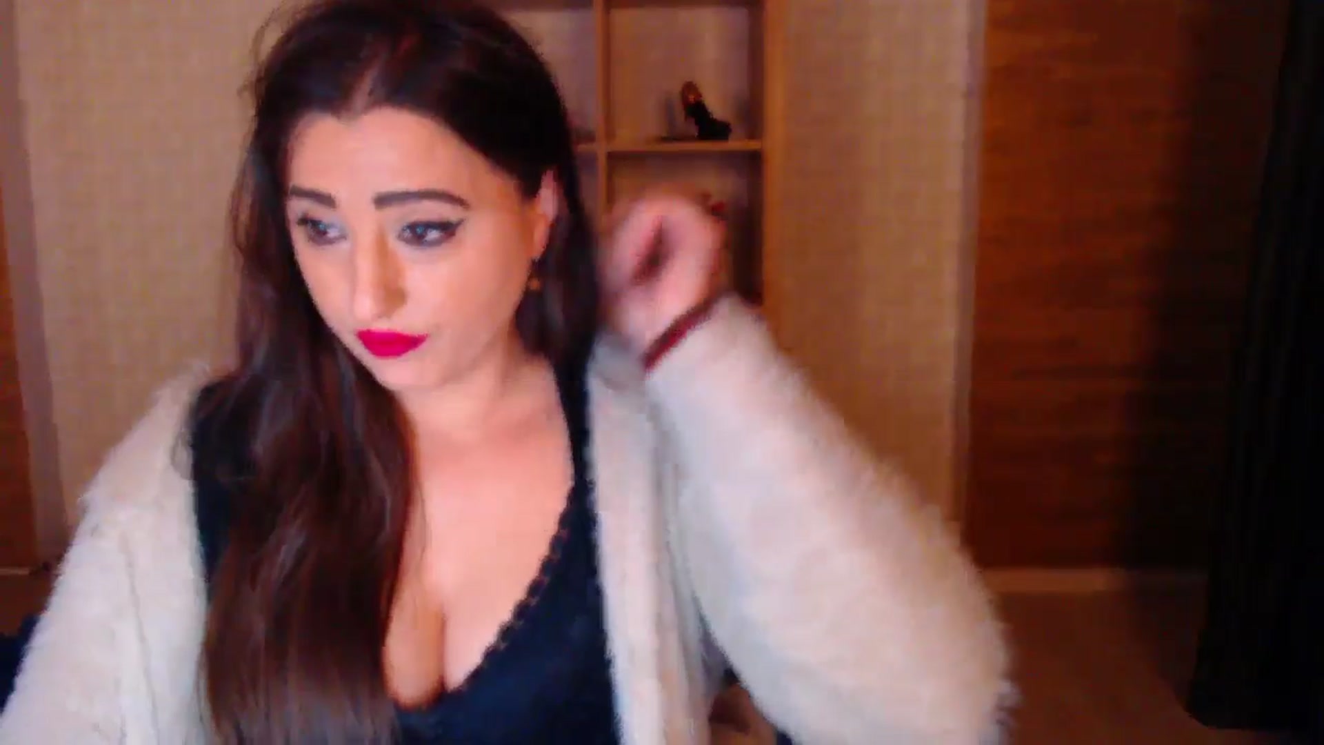 Gallery image thumbnail from HotRebbecca's myfreecams stream on, 05/19/2025, 24:04 image 11 of 20