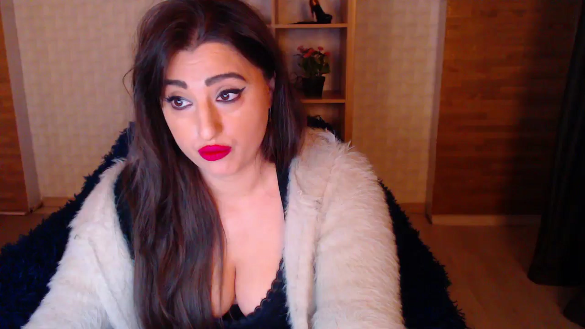 Gallery image thumbnail from HotRebbecca's myfreecams stream on, 05/19/2025, 24:04 image 20 of 20
