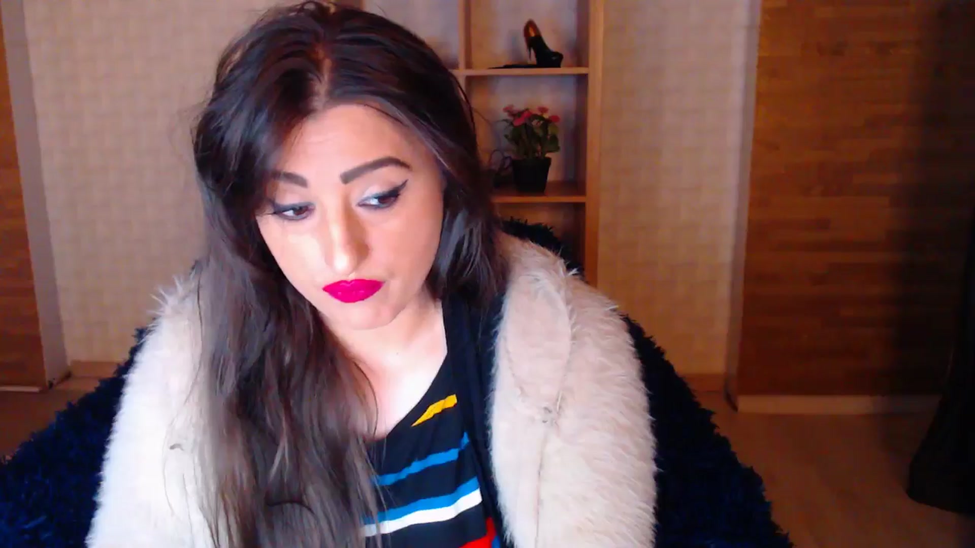 Gallery image thumbnail from HotRebbecca's myfreecams stream on, 05/20/2025, 24:04 image 9 of 20