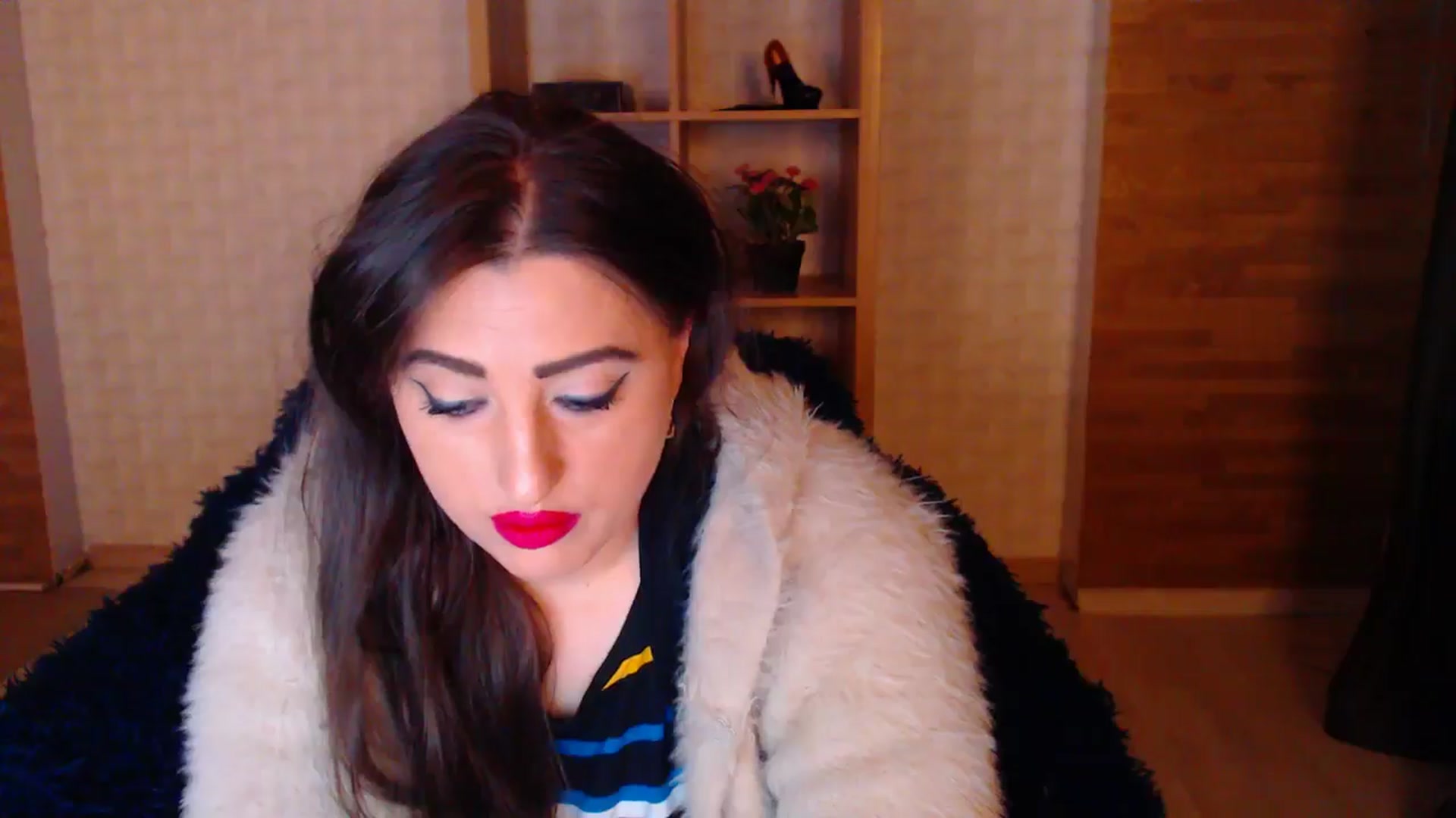 Gallery image thumbnail from HotRebbecca's myfreecams stream on, 05/20/2025, 24:04 image 6 of 20