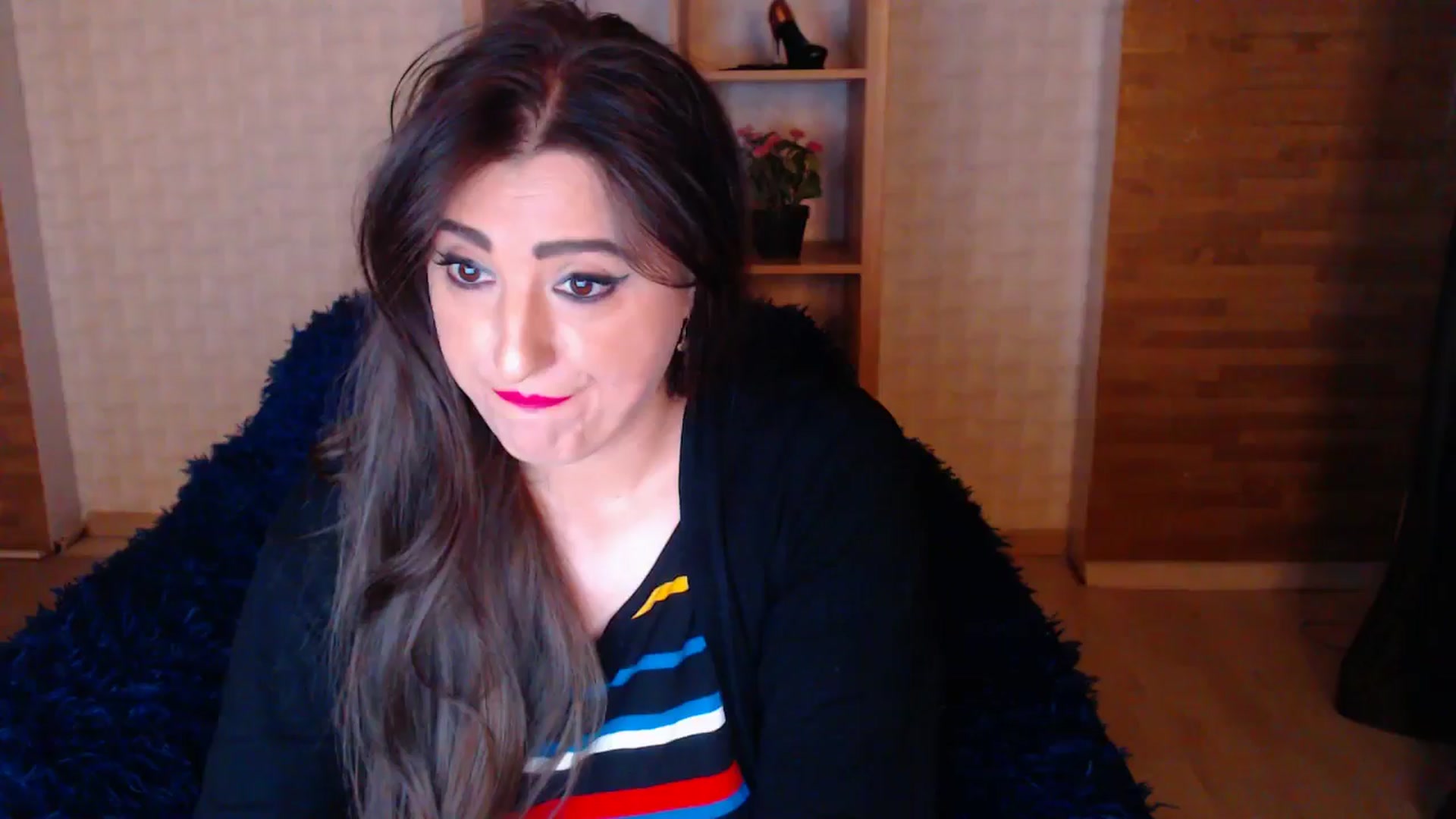 Gallery image thumbnail from HotRebbecca's myfreecams stream on, 05/20/2025, 24:04 image 19 of 20
