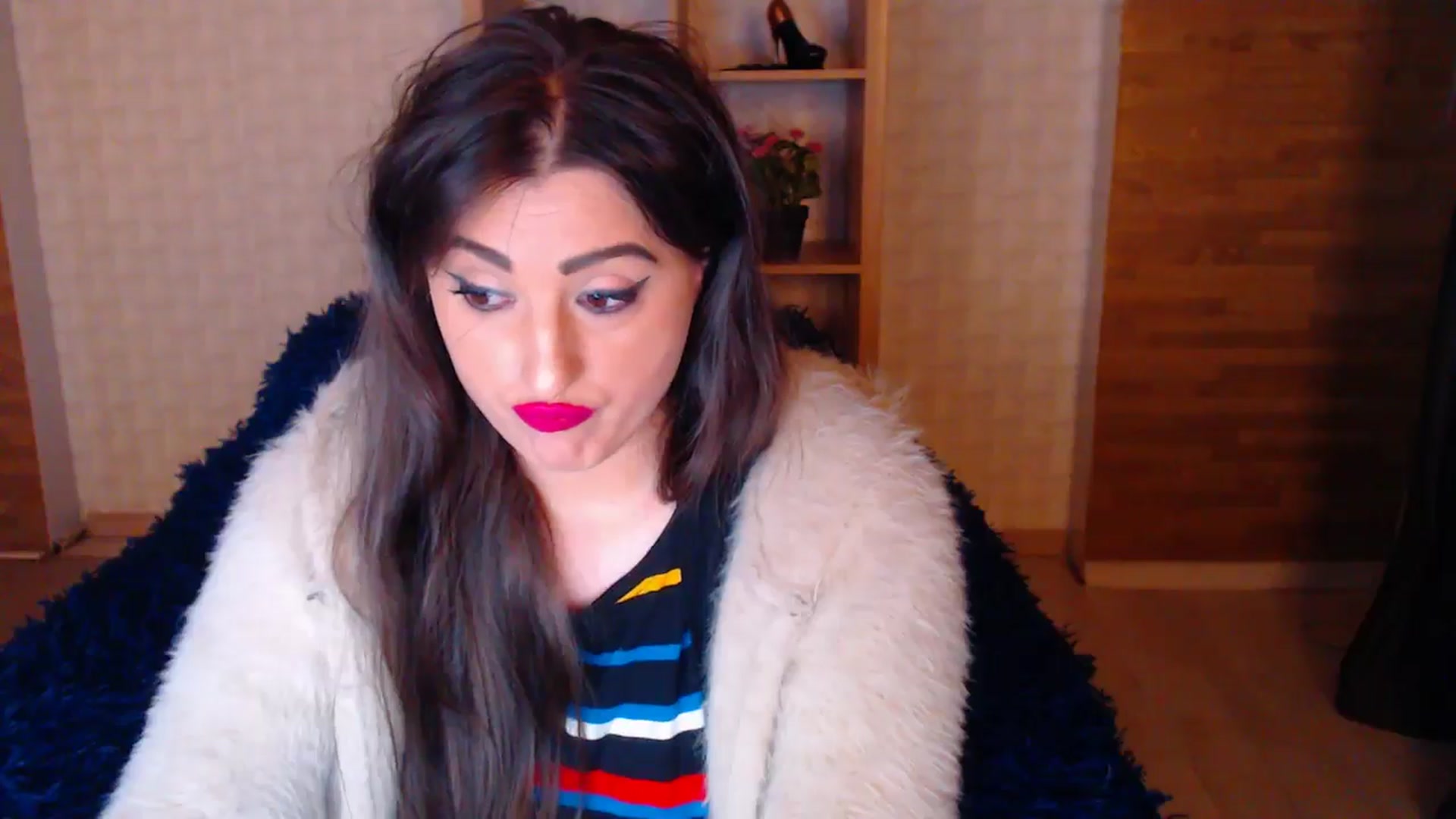 Gallery image thumbnail from HotRebbecca's myfreecams stream on, 05/20/2025, 24:04 image 17 of 20