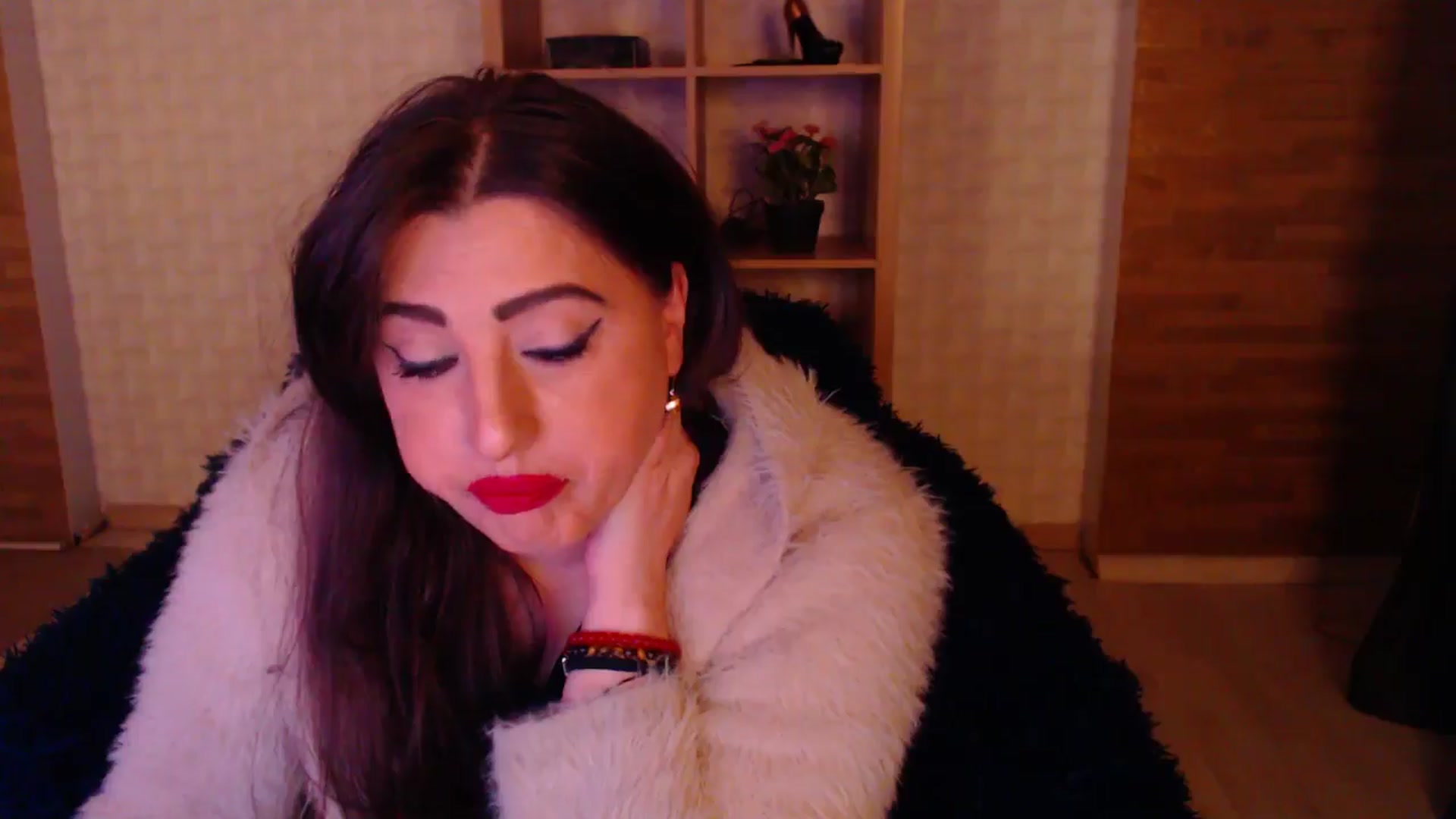Gallery image thumbnail from HotRebbecca's myfreecams stream on, 05/20/2025, 24:04 image 7 of 20