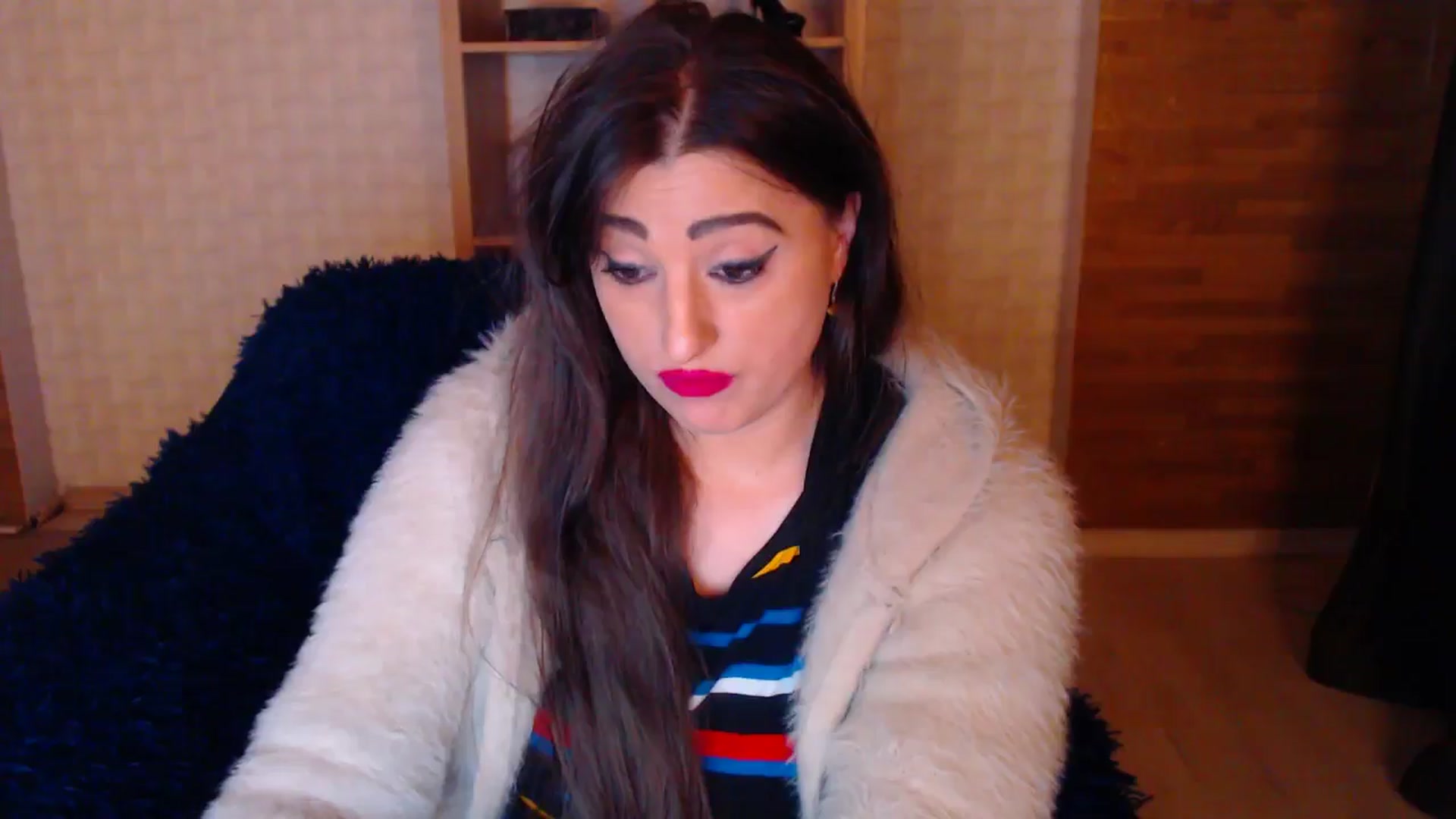 Gallery image thumbnail from HotRebbecca's myfreecams stream on, 05/20/2025, 24:48 image 14 of 20