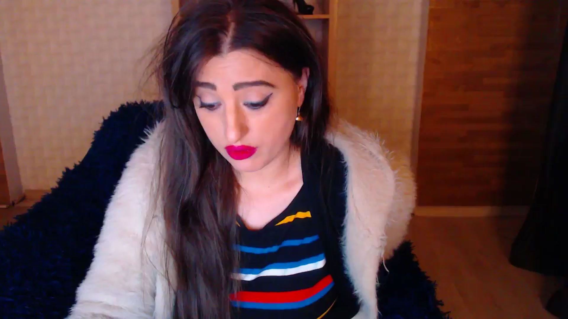 Gallery image thumbnail from HotRebbecca's myfreecams stream on, 05/20/2025, 24:48 image 2 of 20