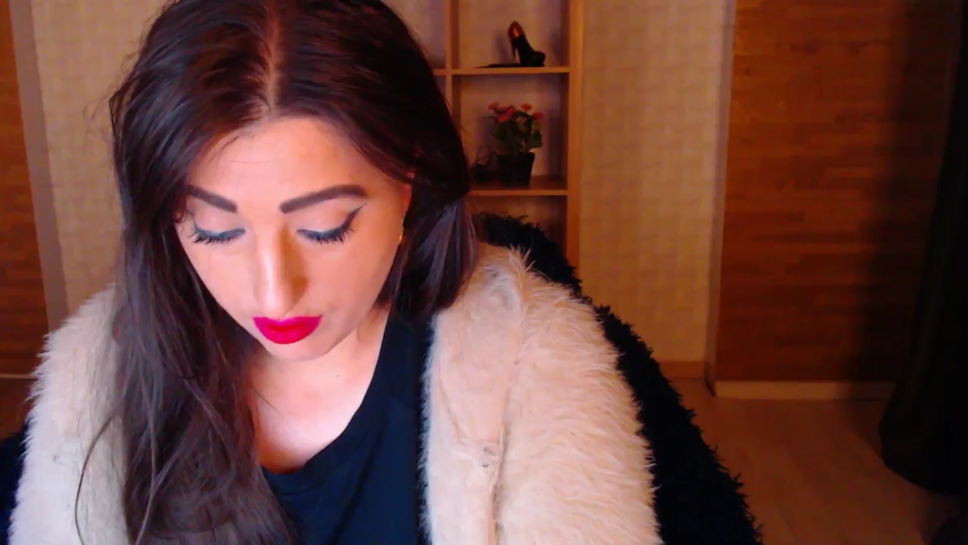 Gallery image thumbnail from HotRebbecca's myfreecams stream on, 05/21/2025, 23:18 image 16 of 20