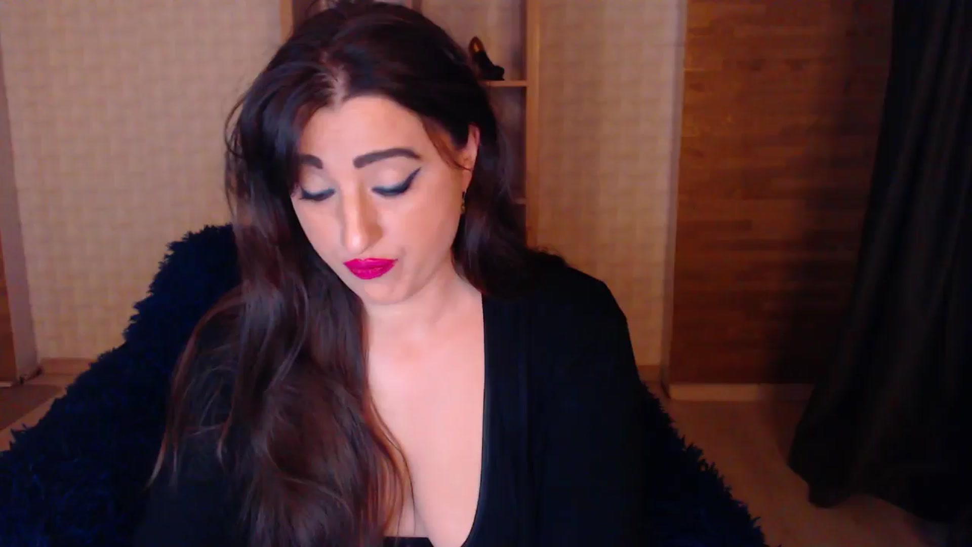 Gallery image thumbnail from HotRebbecca's myfreecams stream on, 05/24/2025, 20:17 image 18 of 20