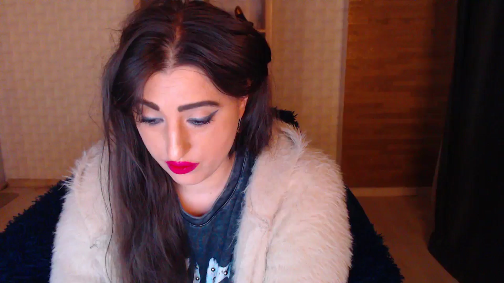 Gallery image thumbnail from HotRebbecca's myfreecams stream on, 05/26/2025, 02:48 image 18 of 20