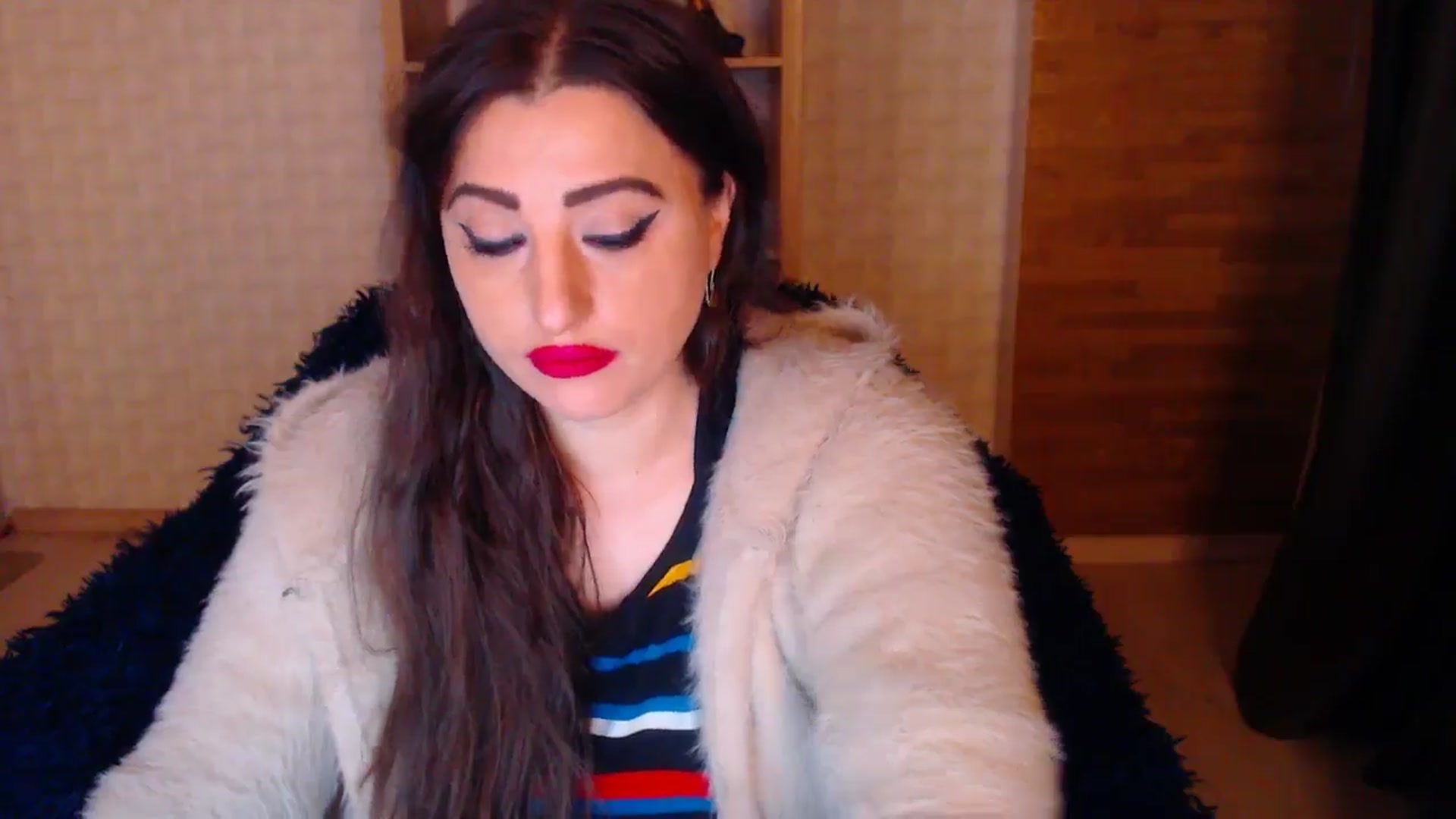 Gallery image thumbnail from HotRebbecca's myfreecams stream on, 05/27/2025, 24:37 image 13 of 20