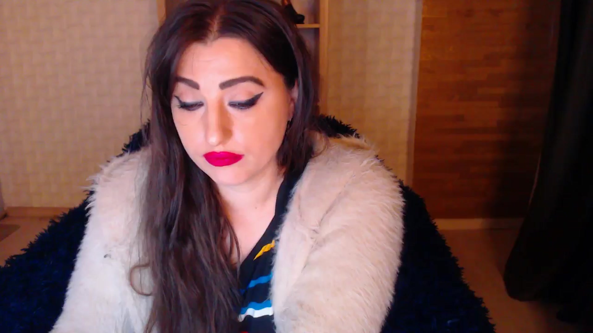 Gallery image thumbnail from HotRebbecca's myfreecams stream on, 05/27/2025, 24:37 image 17 of 20