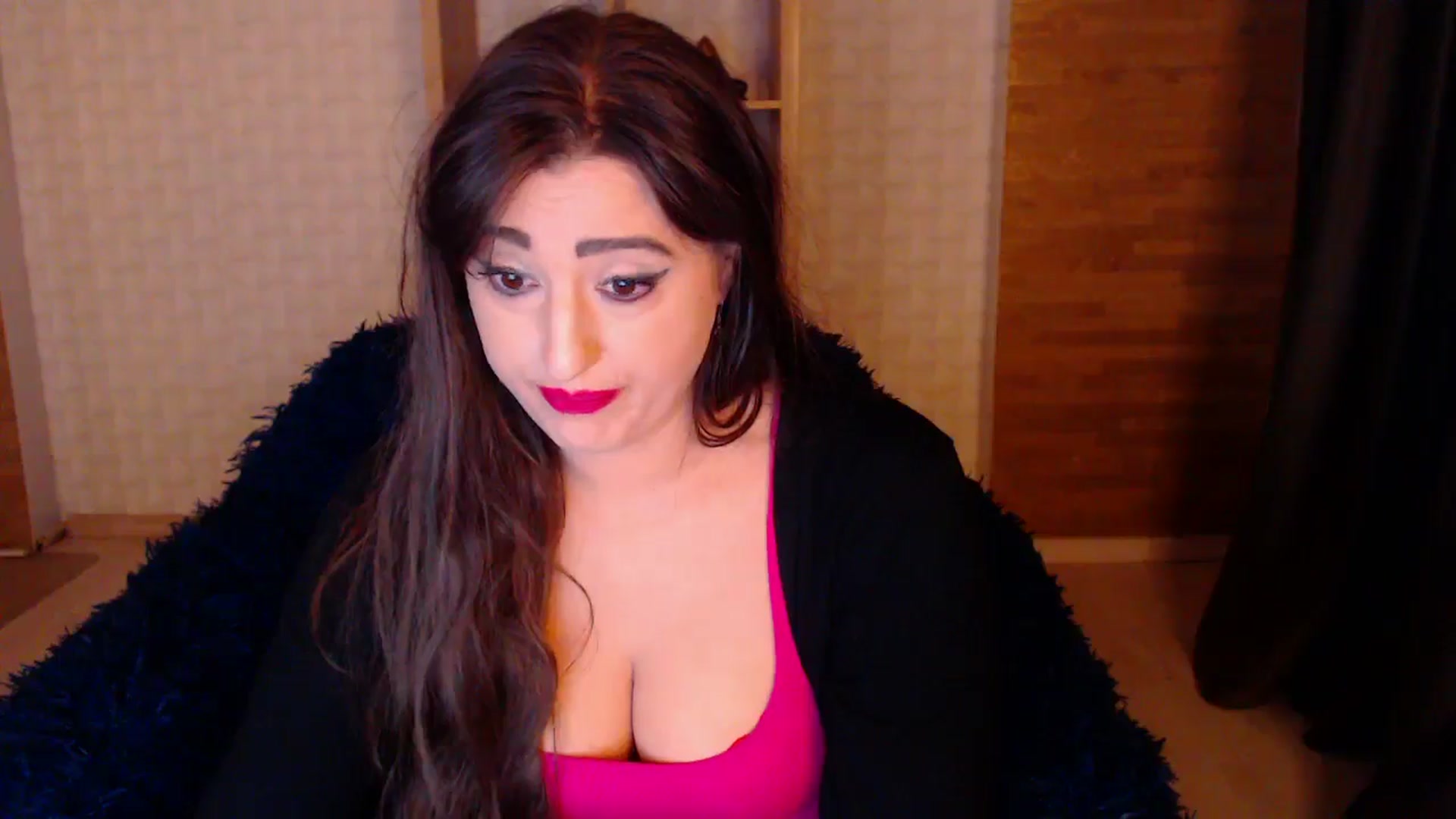 Gallery image thumbnail from HotRebbecca's myfreecams stream on, 05/28/2025, 02:26 image 17 of 20