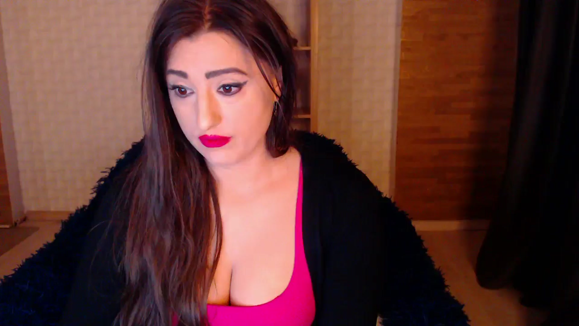 Gallery image thumbnail from HotRebbecca's myfreecams stream on, 05/28/2025, 02:26 image 12 of 20