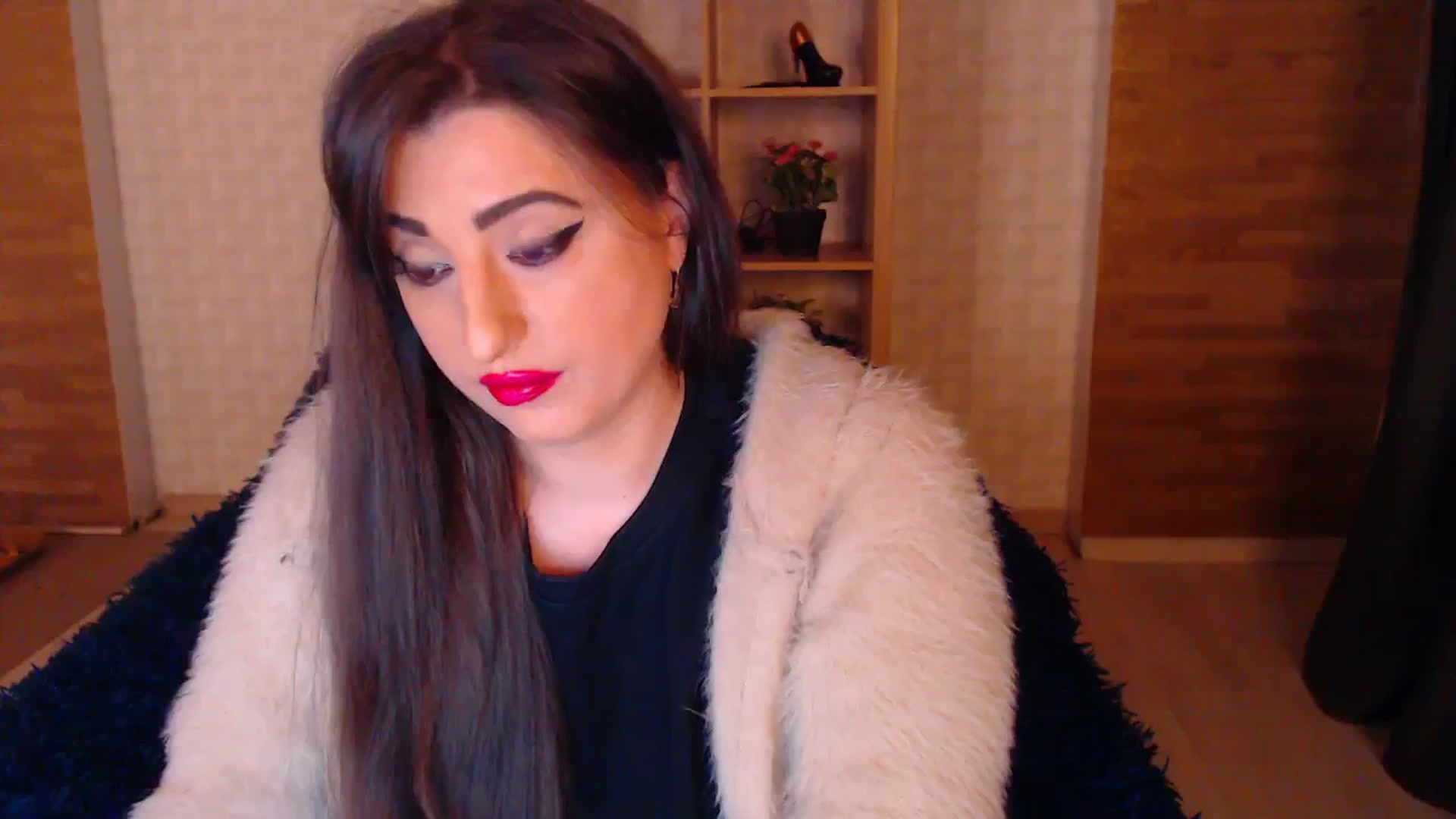 Gallery image thumbnail from HotRebbecca's myfreecams stream on, 05/31/2025, 23:01 image 19 of 20