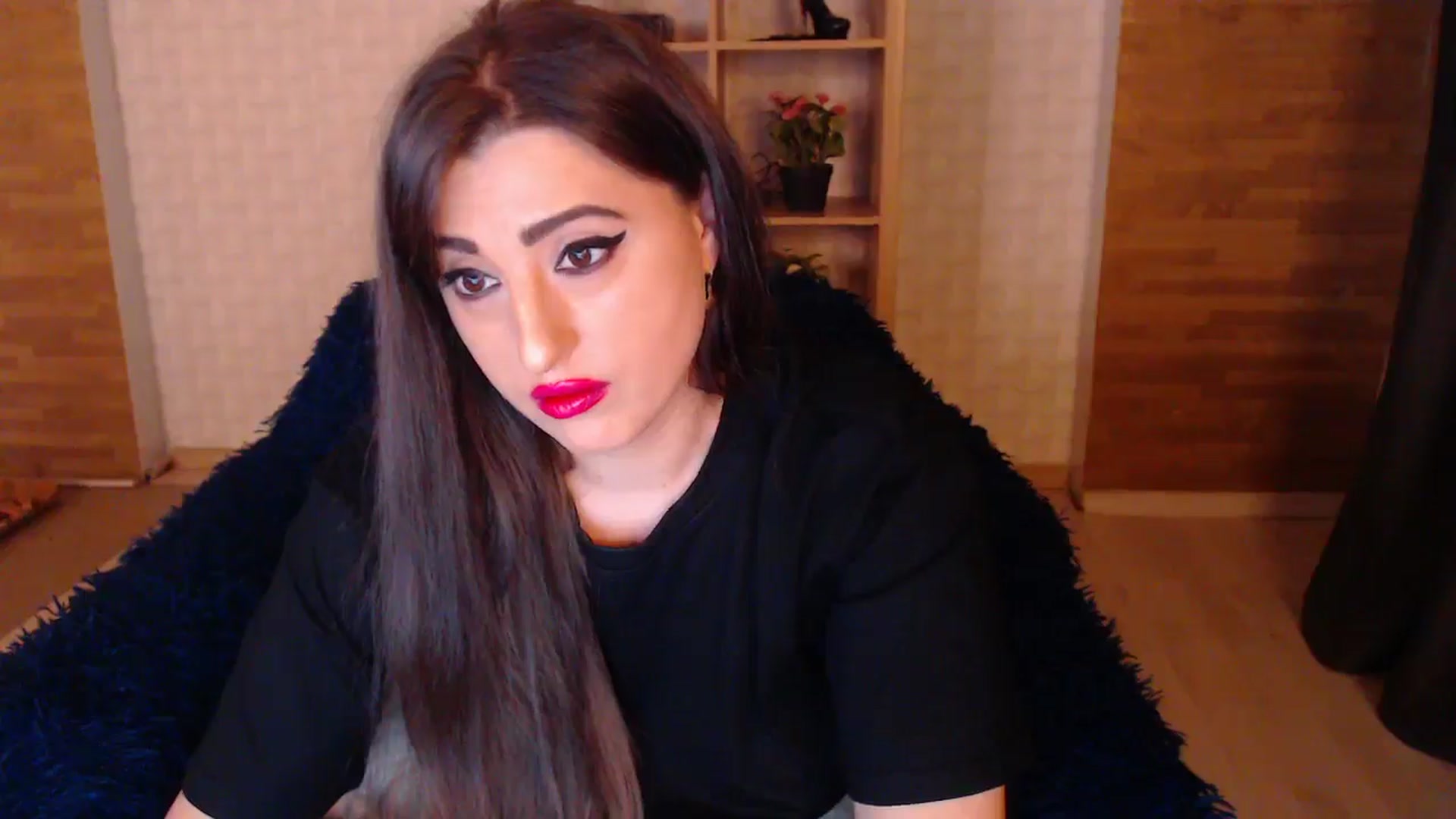 Gallery image thumbnail from HotRebbecca's myfreecams stream on, 06/01/2025, 24:06 image 13 of 20