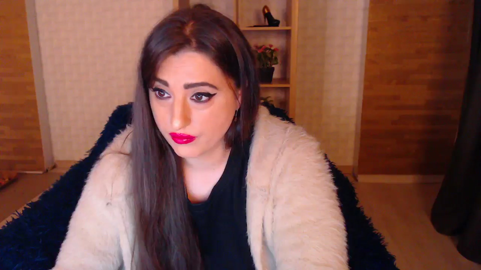 Gallery image thumbnail from HotRebbecca's myfreecams stream on, 06/01/2025, 24:06 image 6 of 20