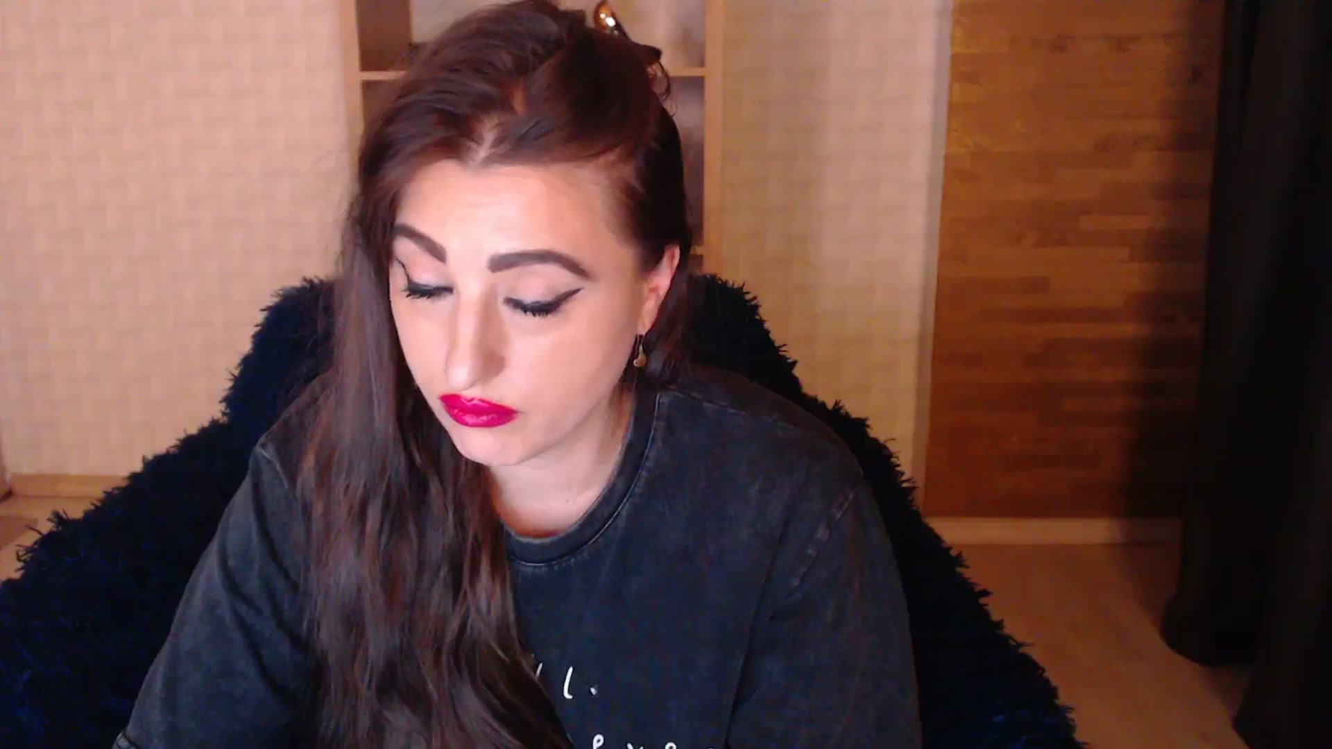 Gallery image thumbnail from HotRebbecca's myfreecams stream on, 08/03/2025, 01:23 image 17 of 20