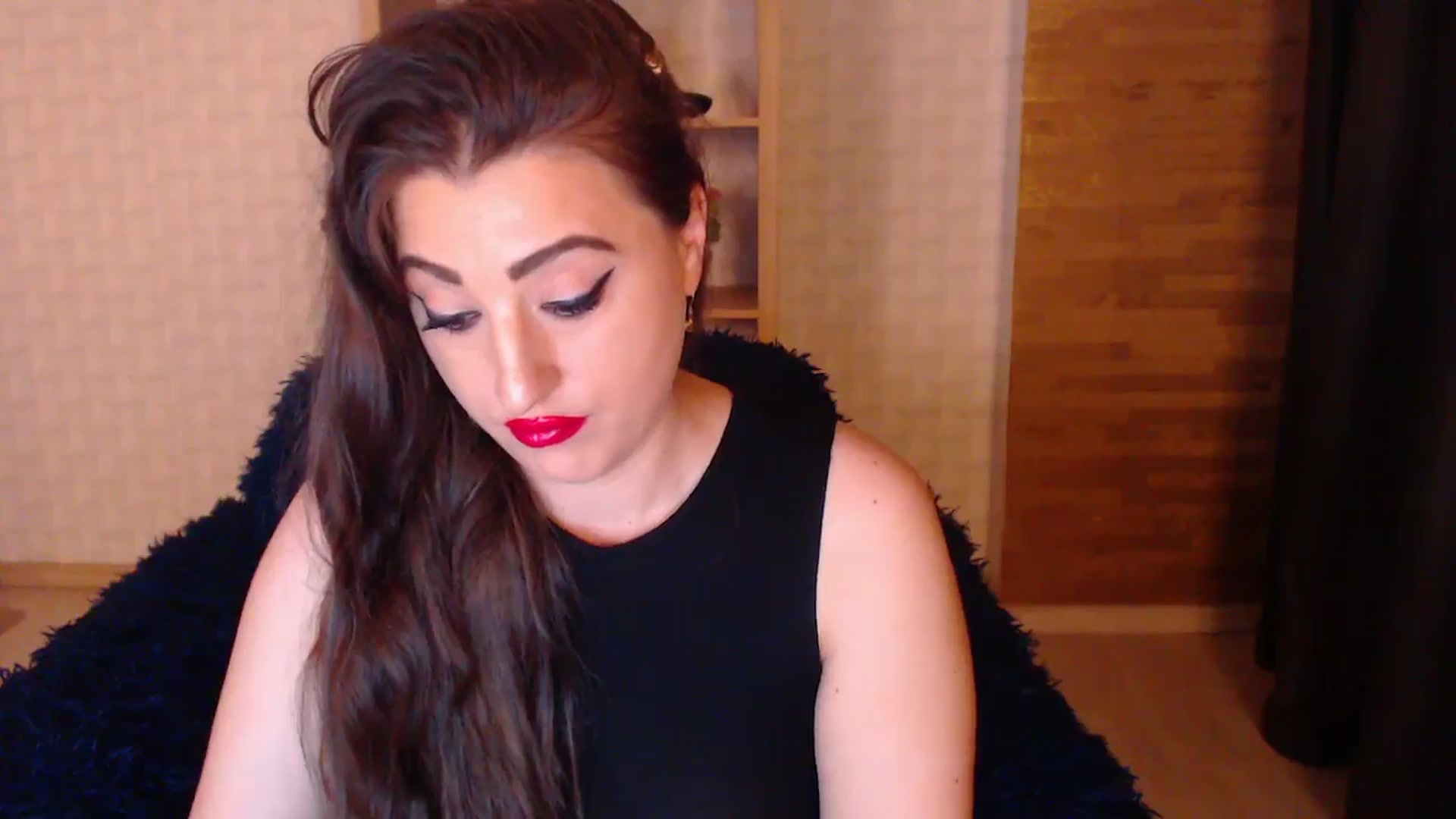 Gallery image thumbnail from HotRebbecca's myfreecams stream on, 08/04/2025, 03:37 image 3 of 20