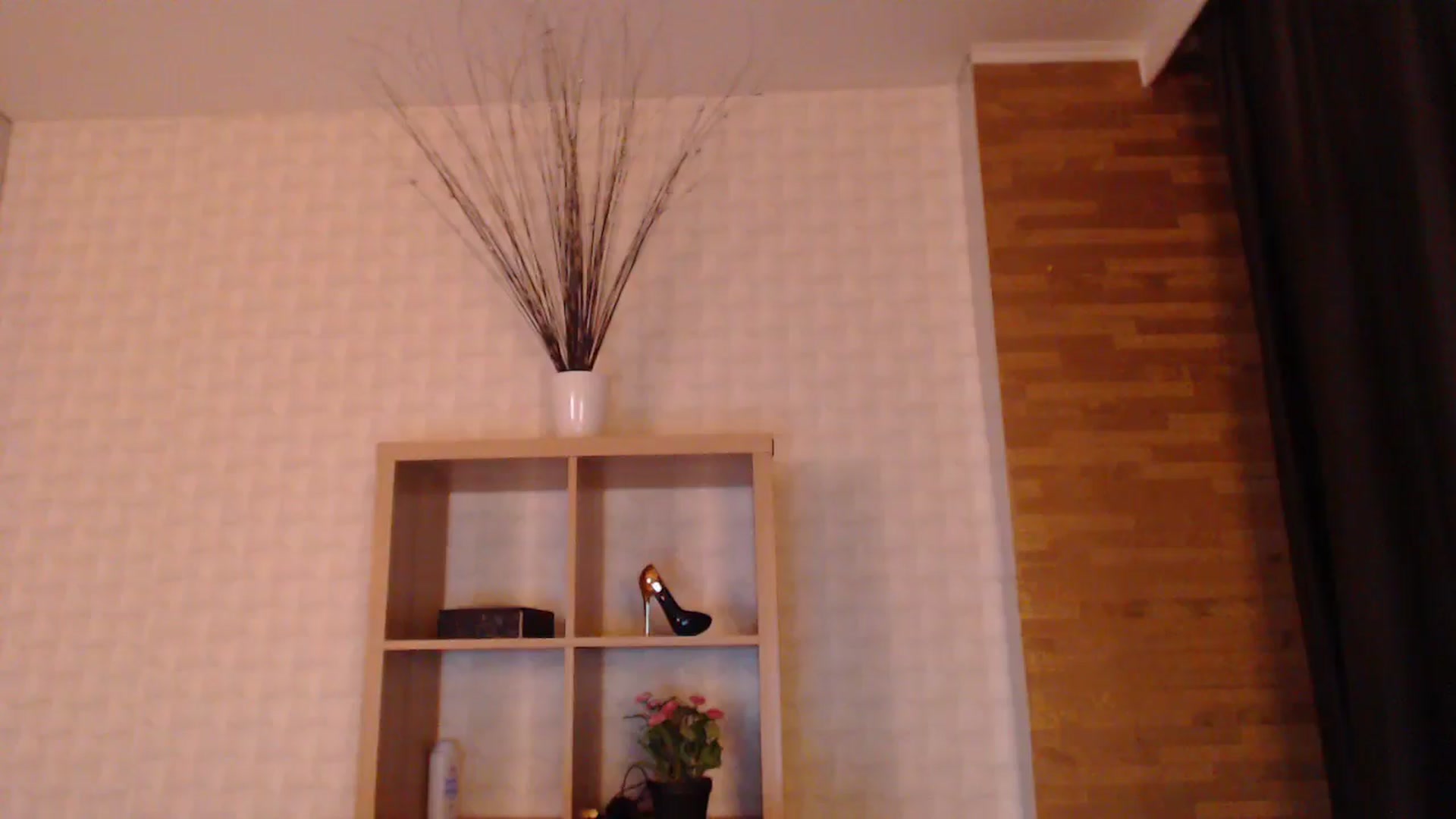 Gallery image thumbnail from HotRebbecca's myfreecams stream on, 08/04/2025, 03:37 image 13 of 20