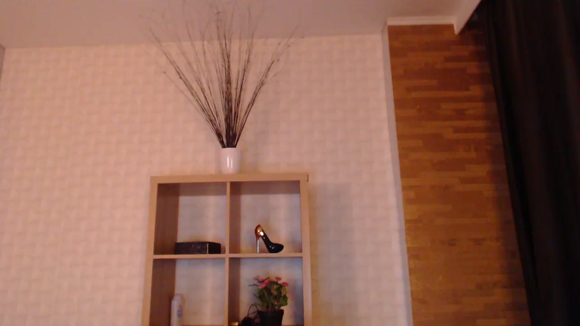 Gallery image thumbnail from HotRebbecca's myfreecams stream on, 08/04/2025, 03:37 image 14 of 20