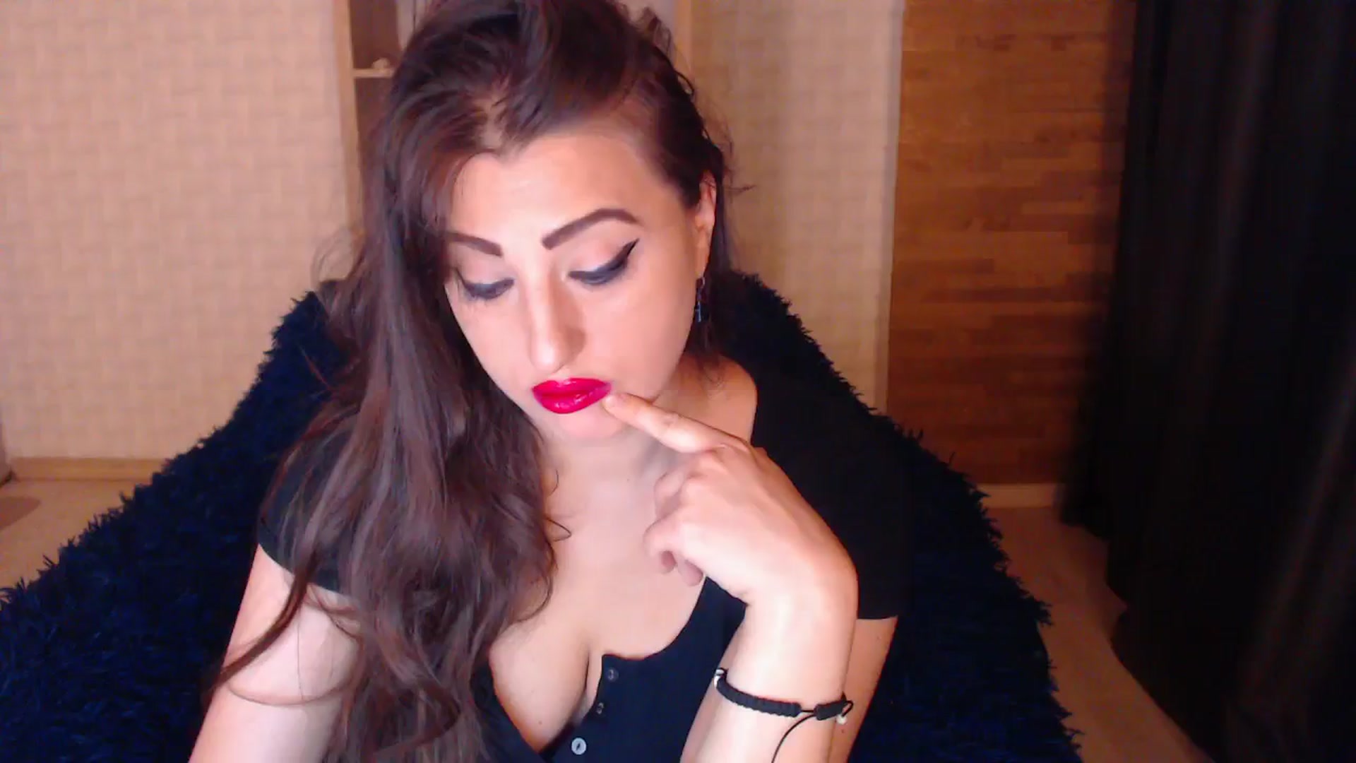 Gallery image thumbnail from HotRebbecca's myfreecams stream on, 08/28/2025, 03:56 image 8 of 20