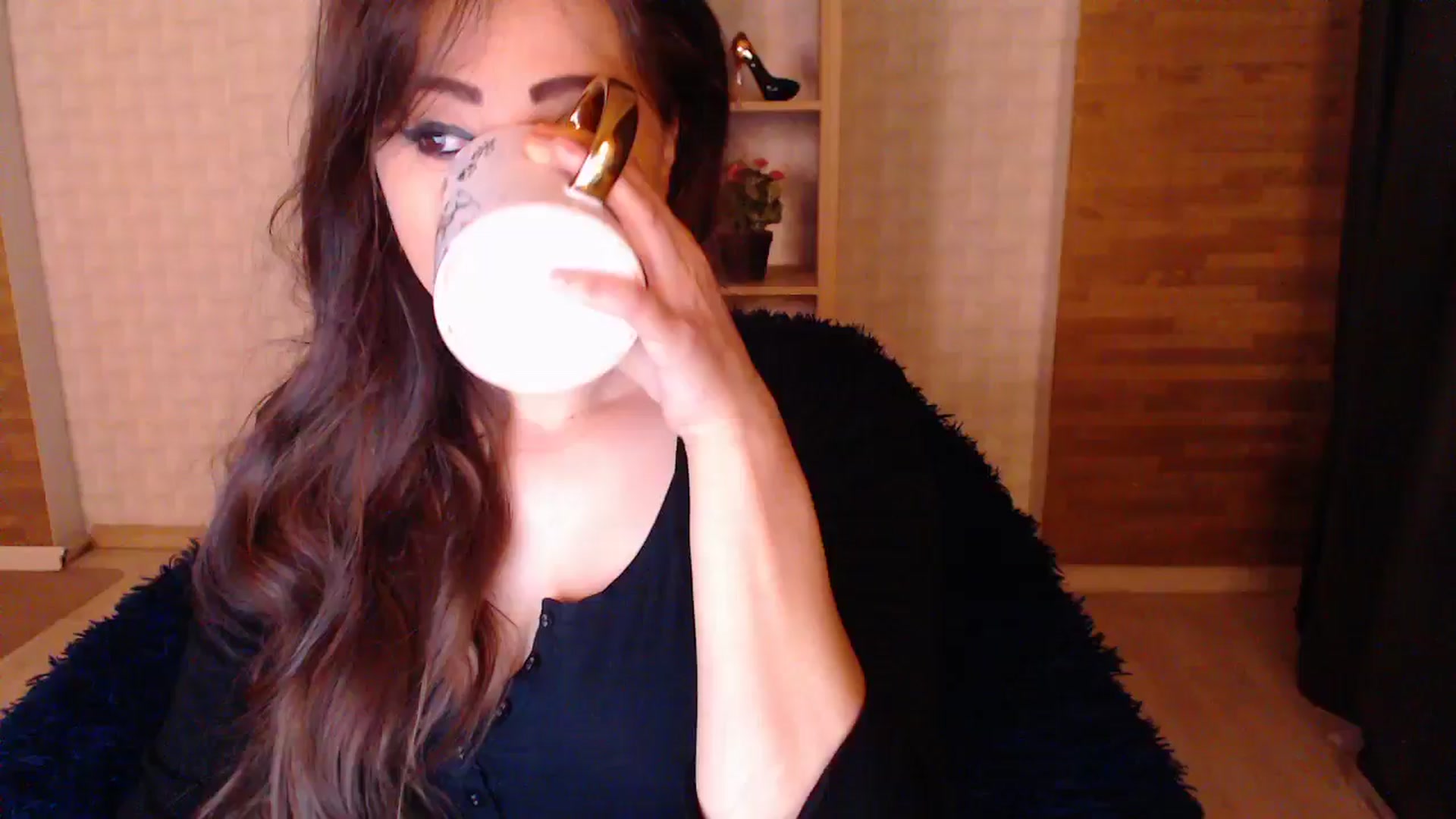 Gallery image thumbnail from HotRebbecca's myfreecams stream on, 09/27/2025, 04:51 image 1 of 20
