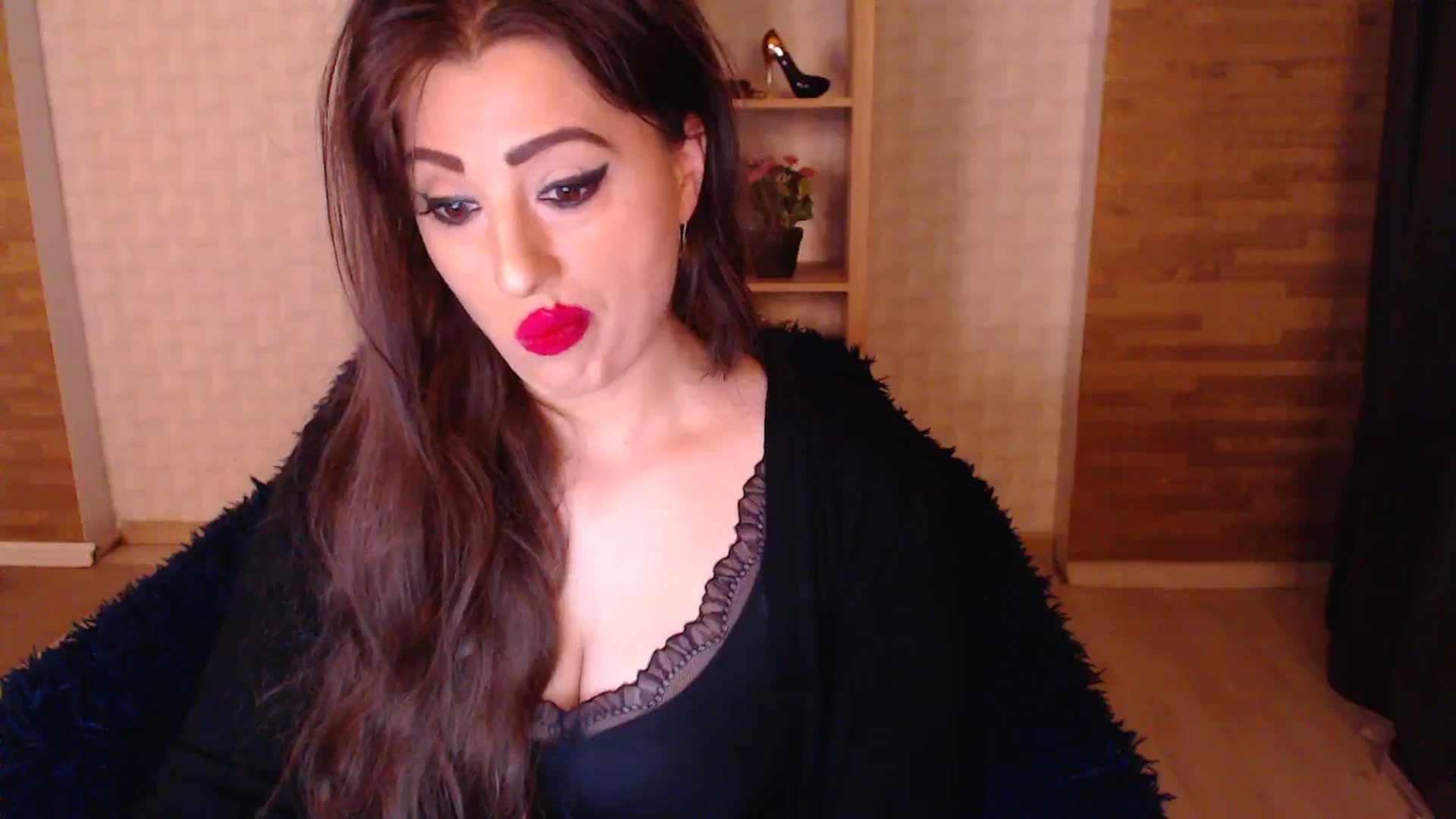 Gallery image thumbnail from HotRebbecca's myfreecams stream on, 09/28/2025, 23:04 image 10 of 20