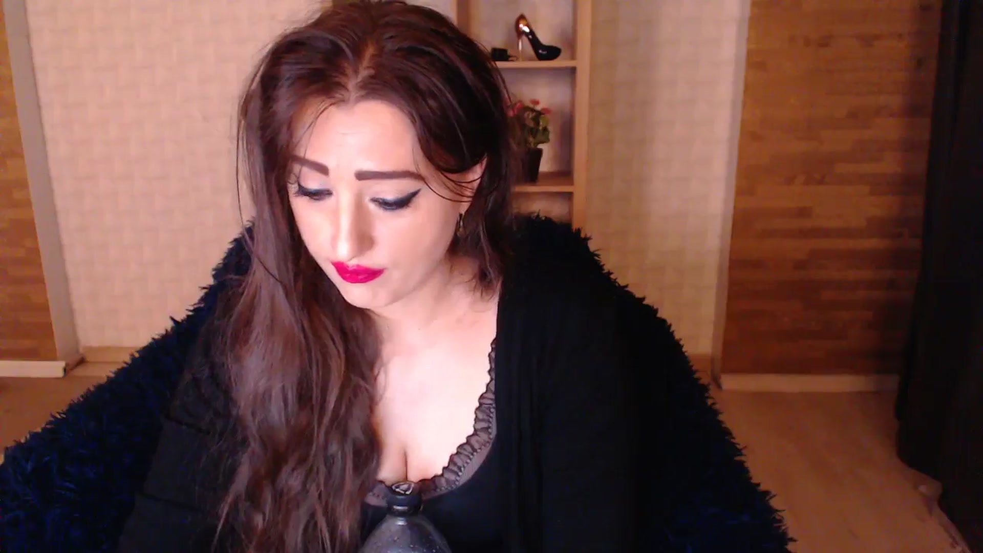 Gallery image thumbnail from HotRebbecca's myfreecams stream on, 09/28/2025, 23:04 image 11 of 20