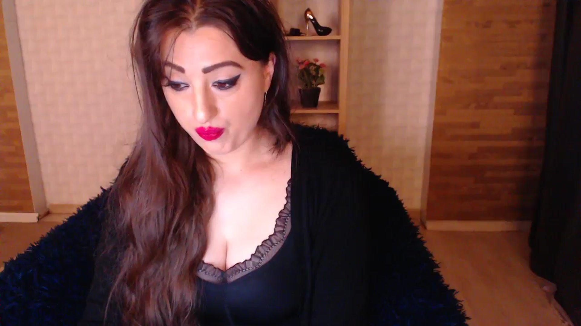 Gallery image thumbnail from HotRebbecca's myfreecams stream on, 09/28/2025, 23:04 image 13 of 20