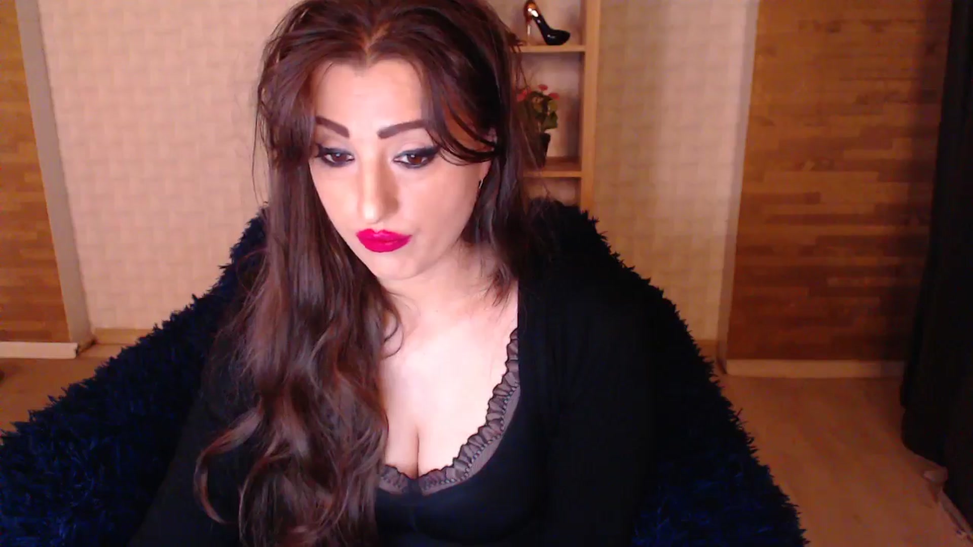 Gallery image thumbnail from HotRebbecca's myfreecams stream on, 09/28/2025, 23:04 image 15 of 20