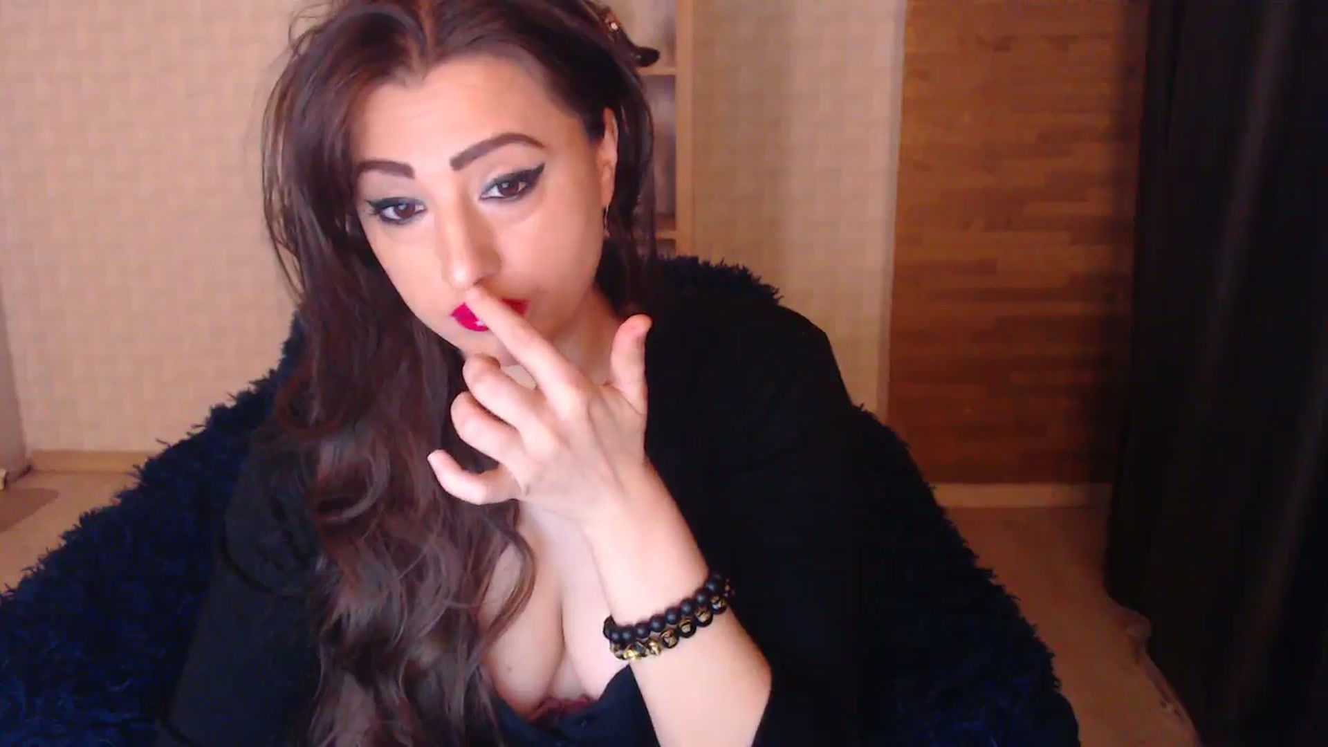 Gallery image thumbnail from HotRebbecca's myfreecams stream on, 10/01/2025, 19:40 image 19 of 20