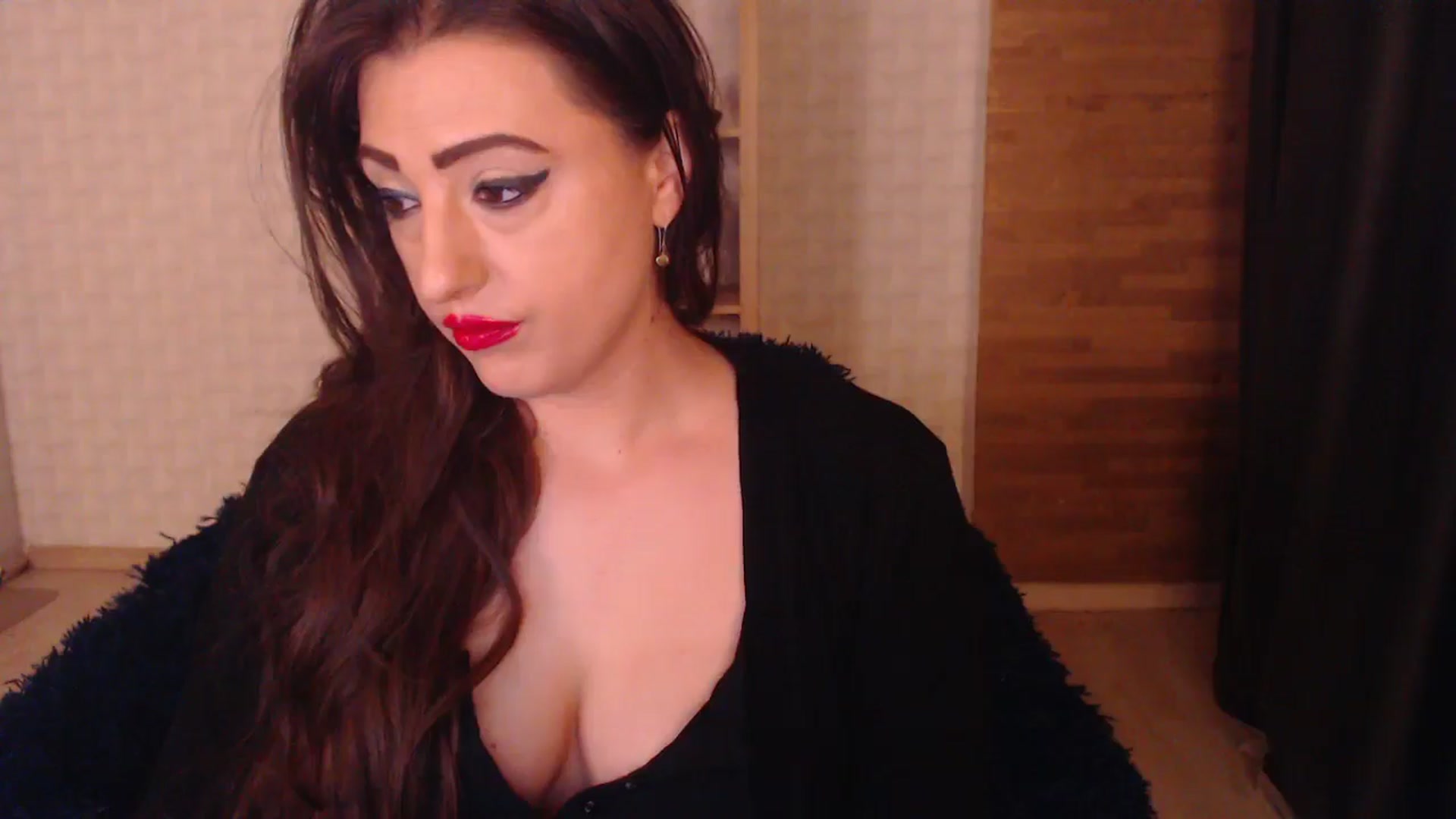 Gallery image thumbnail from HotRebbecca's myfreecams stream on, 10/01/2025, 19:40 image 10 of 20